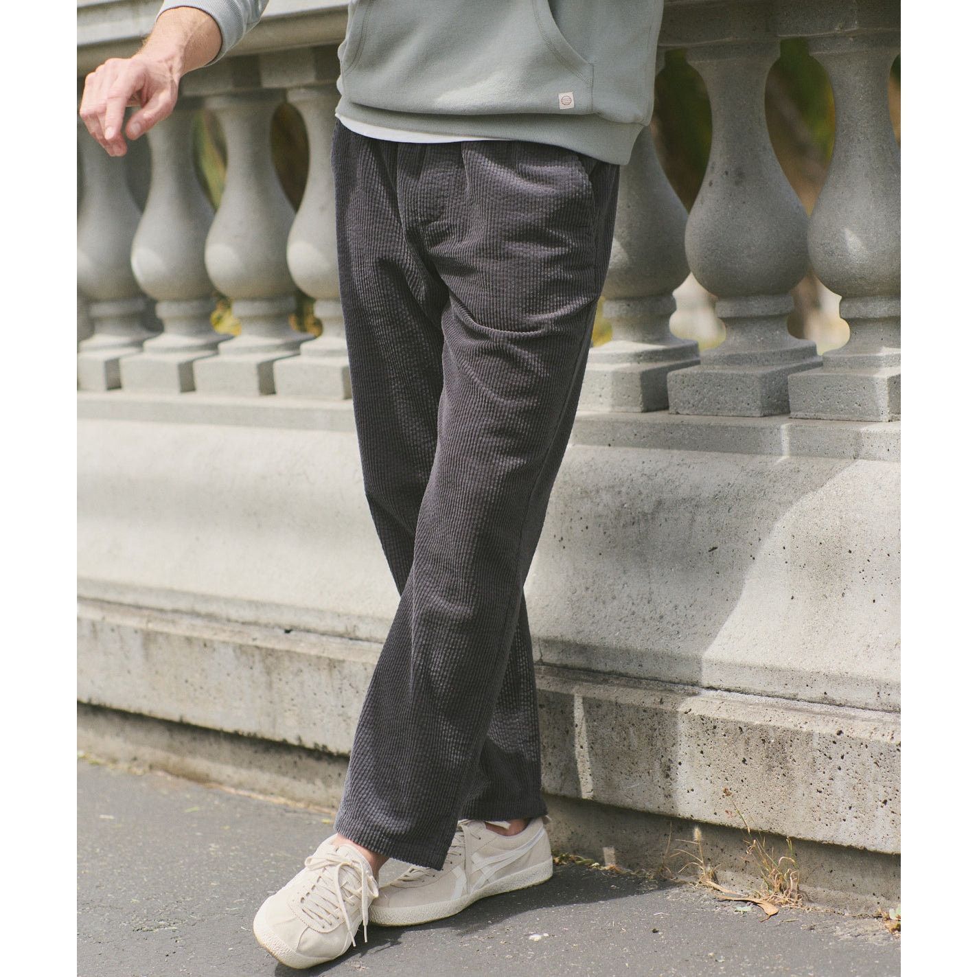 Marine Layer NWT Marine Layer Men's Saturday Relaxed Fit Corduroy Pant Size US 32 / EU 48 - 2 Thumbnail
