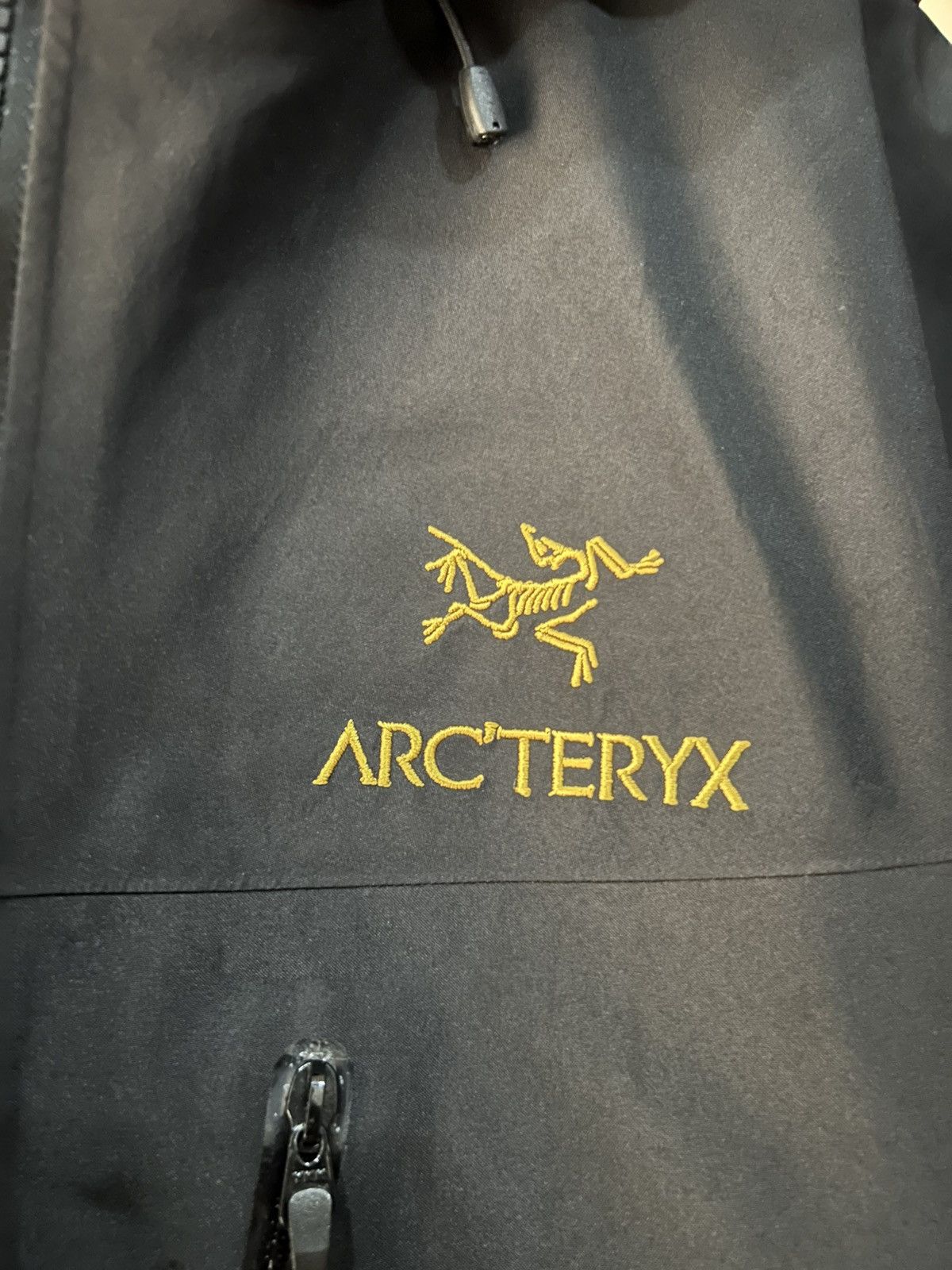 Arc'teryx Arc'teryx Alpha SV 24k Size US L / EU 52-54 / 3 - 3 Thumbnail