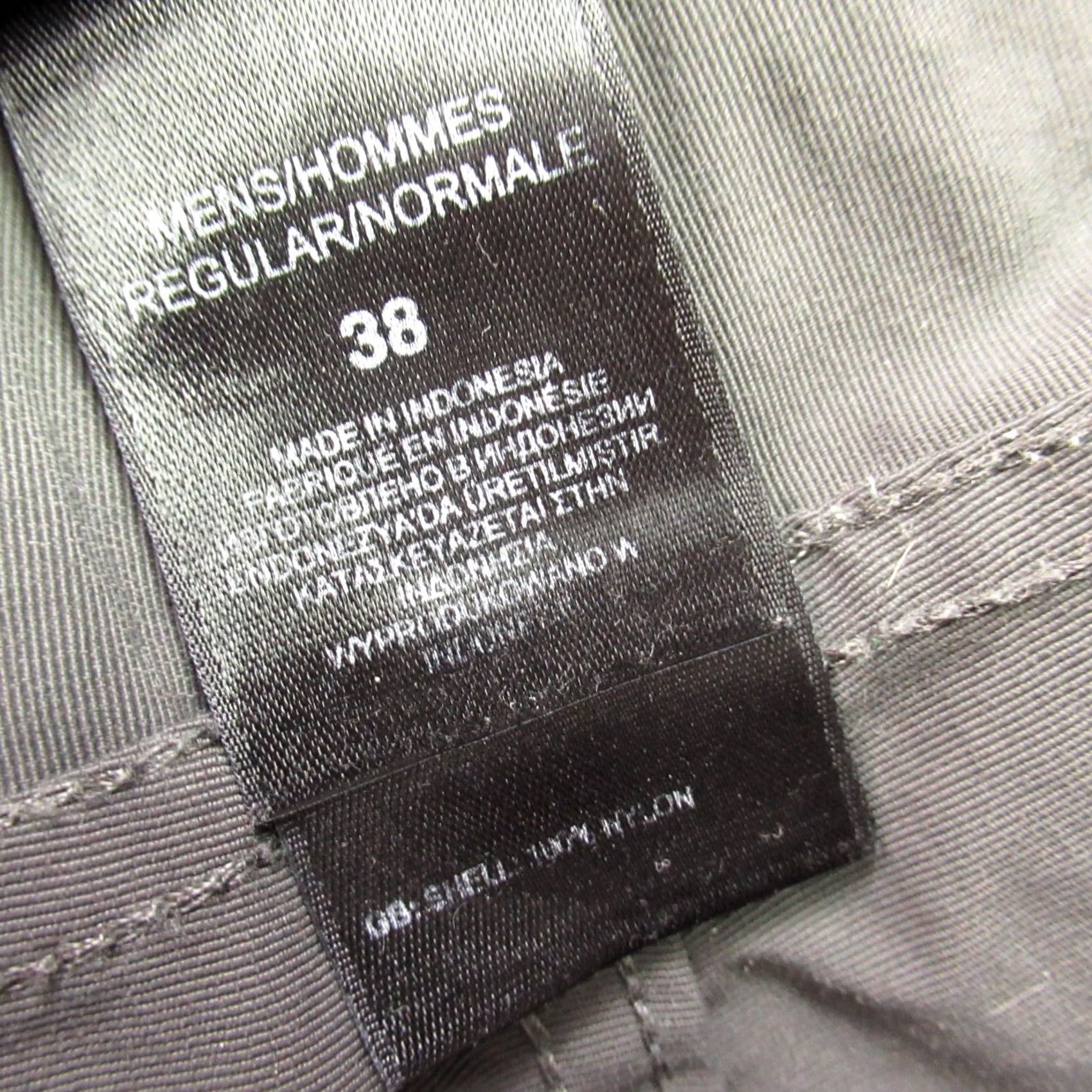 The North Face North Face Shorts Mens 38 Gray Cargo Lightweight Hiking Outdoors Pockets Size US 38 / EU 54 - 4 Thumbnail