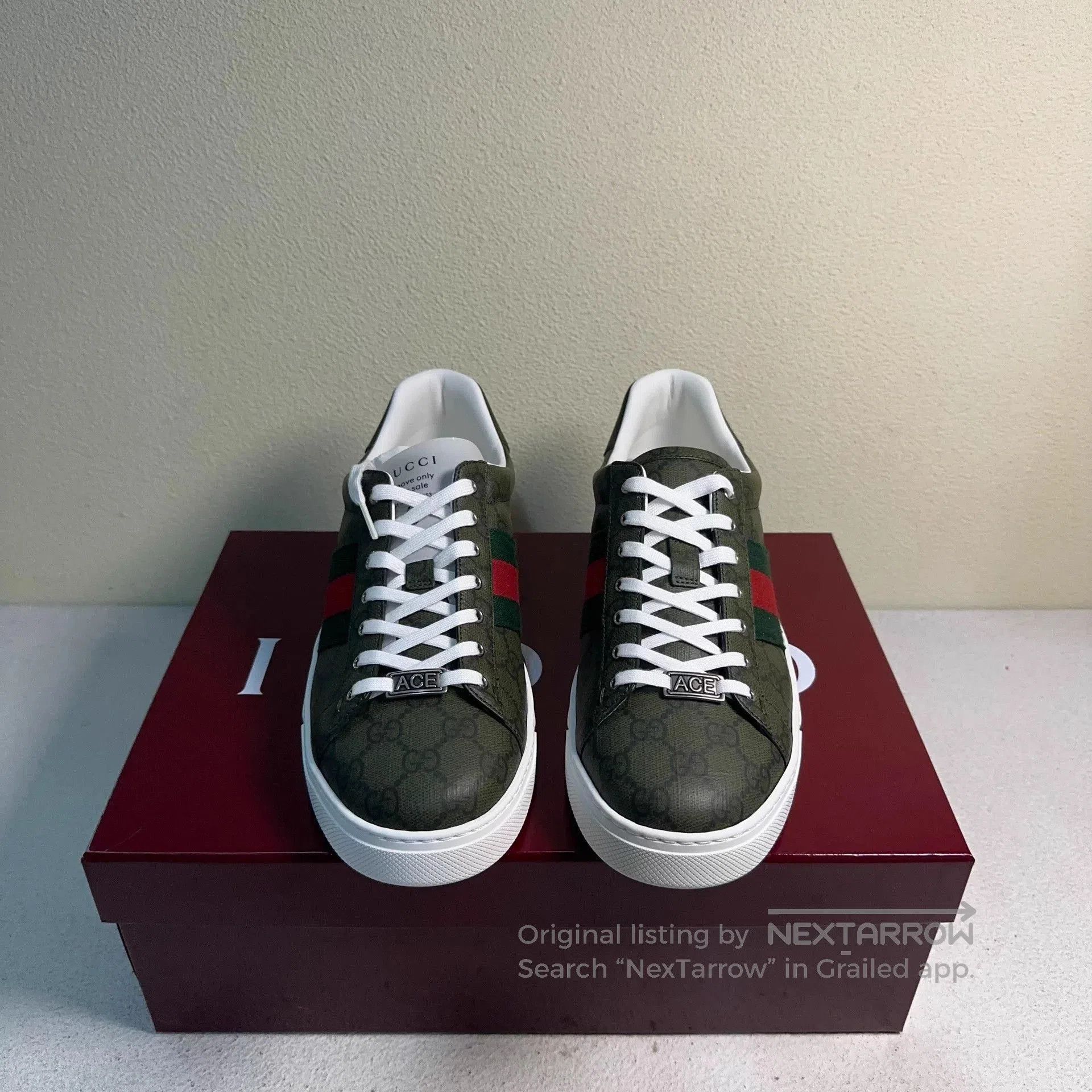 Gucci Green Low Top Sneakers with Stripe Design. Size US 10.5 / EU 43-44 - 2 Thumbnail