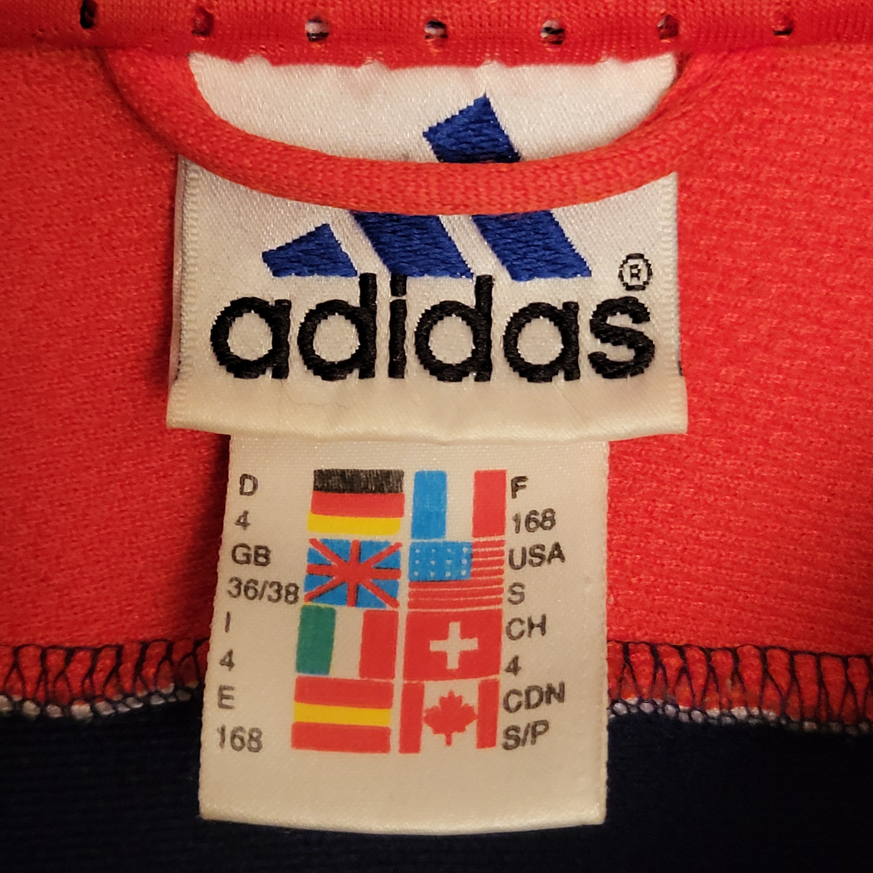 Adidas Adidas stripes hoodie RARE size S but fit M Size US S / EU 44-46 / 1 - 3 Thumbnail