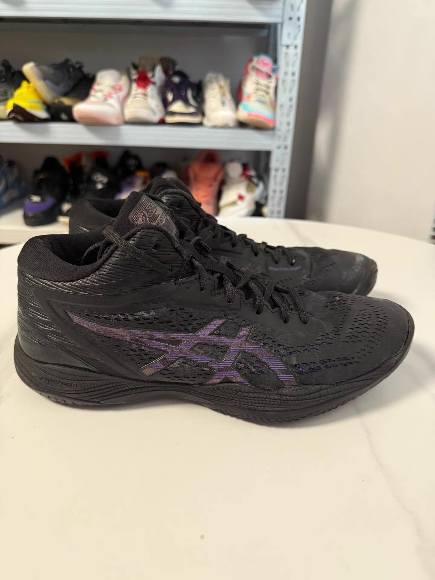 Asics Asics Gel-Hoop V14 Q11 Size US 10 / EU 43 - 1 Thumbnail