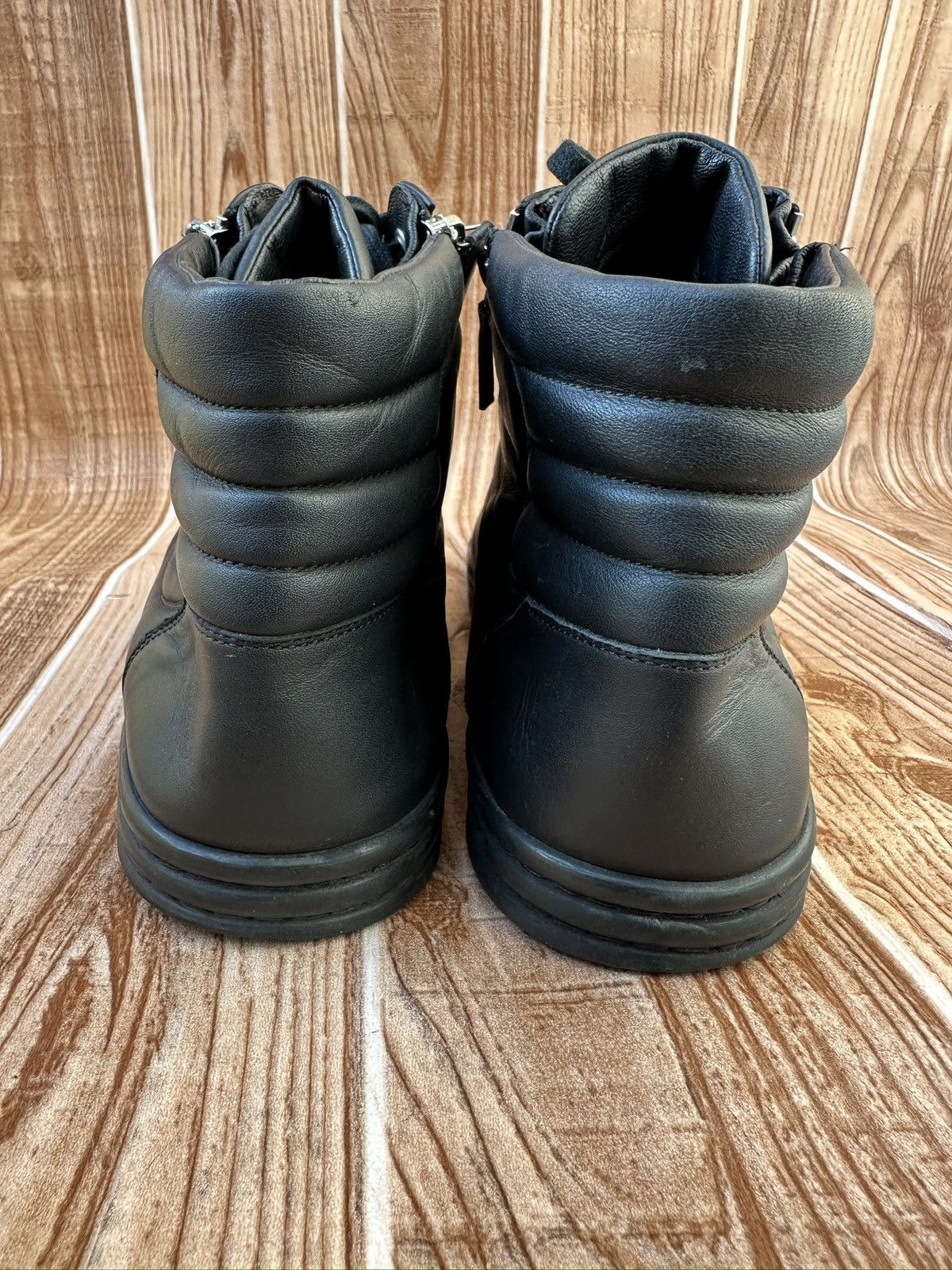 Chanel Chanel CC Vintage Leather Hightop Sneakers Size US 11 / EU 44 - 14 Thumbnail