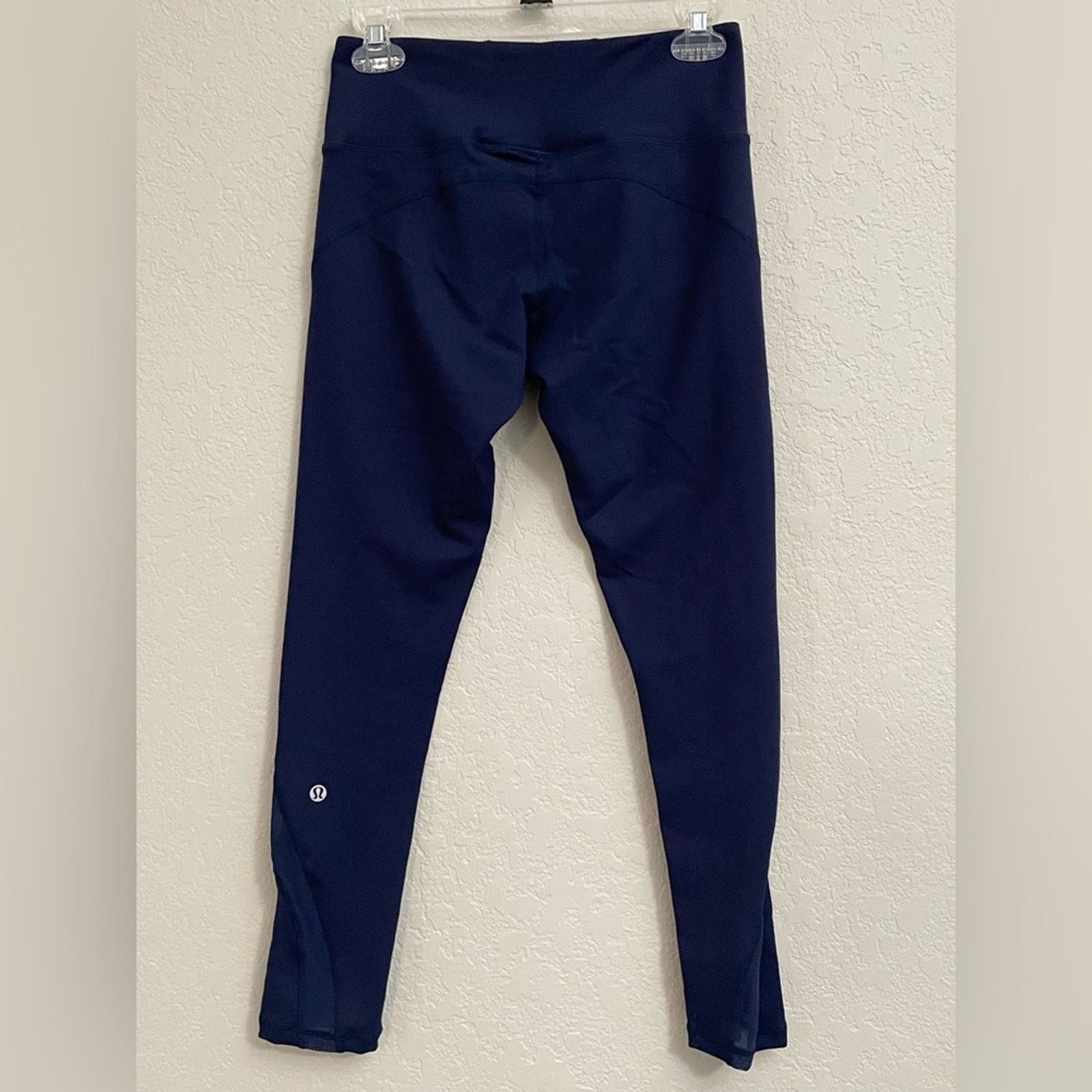 Lululemon Lululemon Invigorate 7/8 Tights in Navy - Size 6 Size 28" / US 6 / IT 42 - 4 Thumbnail