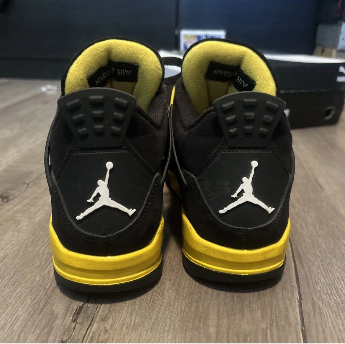 Jordan Brand Jordan’s 4 Yellow Thunder Size US 8 / EU 41 - 5 Thumbnail