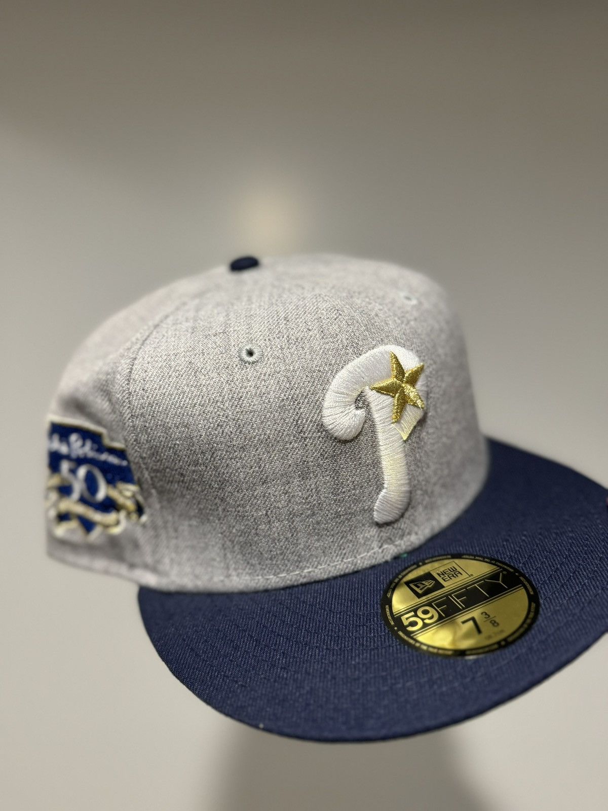 Burdeens Chicago exclusive Philadelphia Phillies ROTY pack