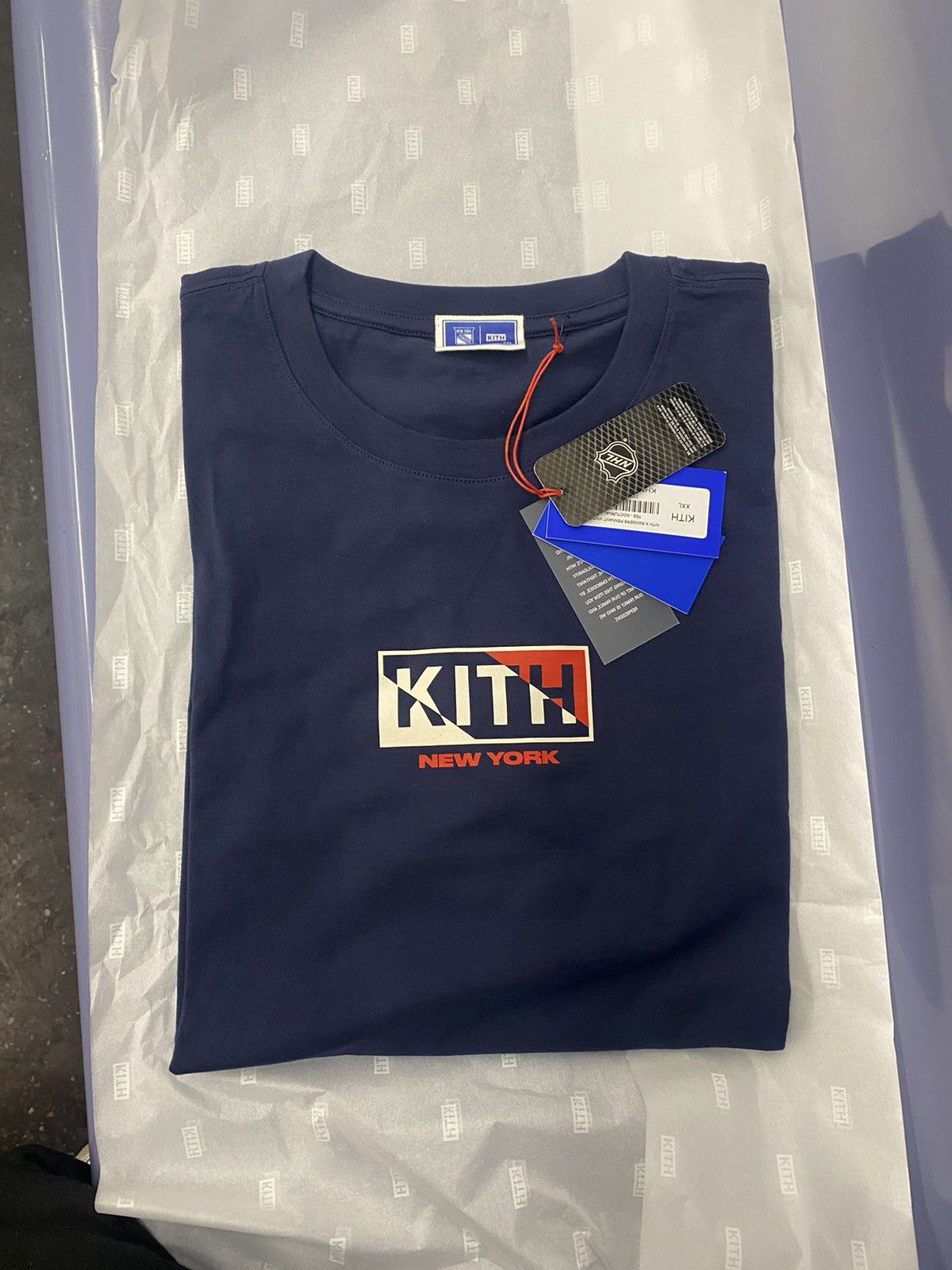 ☆ KITH x RANGERS Pennant vintage tee コラボTシャツ ☆ Kith X NY Rangers Vintage Tee – bei HYPENEEDZ kaufen