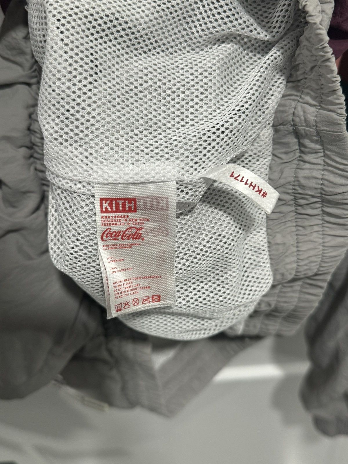 Coca Cola × Kith Quarter-Zip Nylon Windbreaker SS19 Grey Red Teal Pink Size US S / EU 44-46 / 1 - 7 Thumbnail