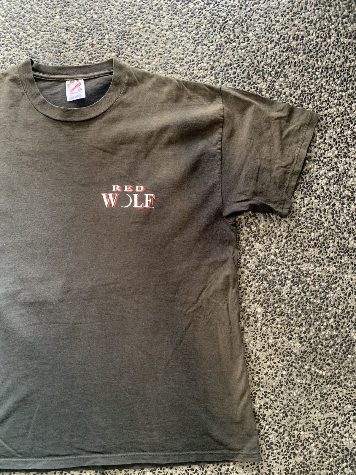 Vintage Vintage 90s Red Wolf Action Horror Movie Promo T shirt Size US L / EU 52-54 / 3 - 8 Thumbnail