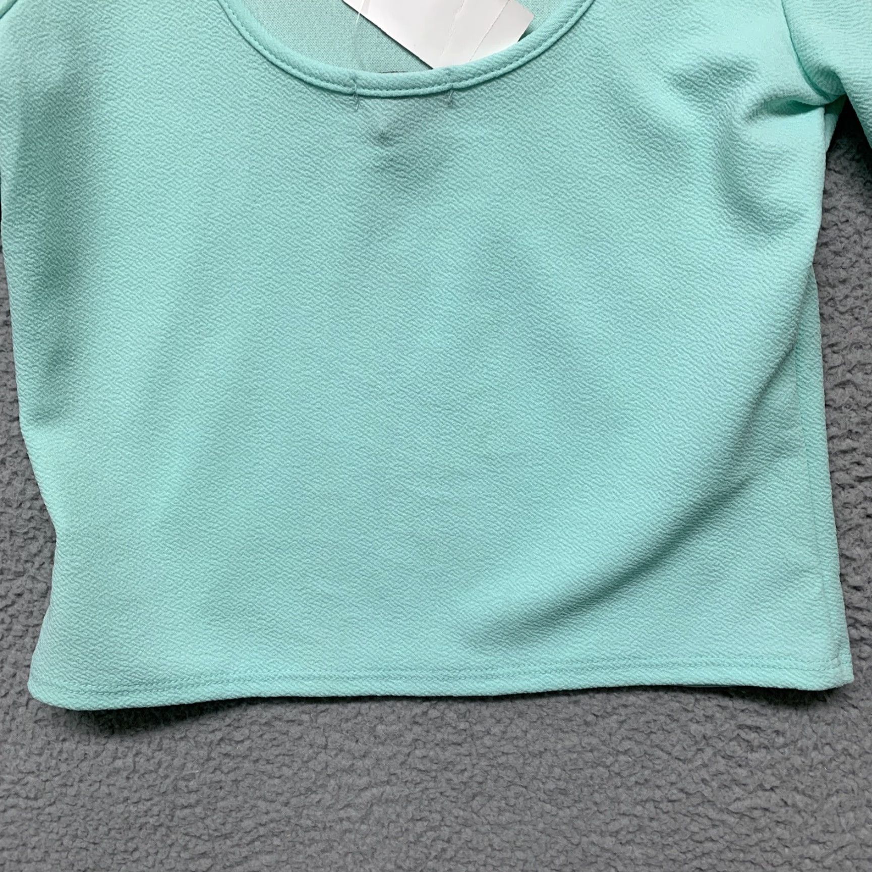 Vintage About A Girl Cropped Pullover Shirt Women L Mint Green USA Vintage? No. Size L / US 10 / IT 46 - 5 Thumbnail