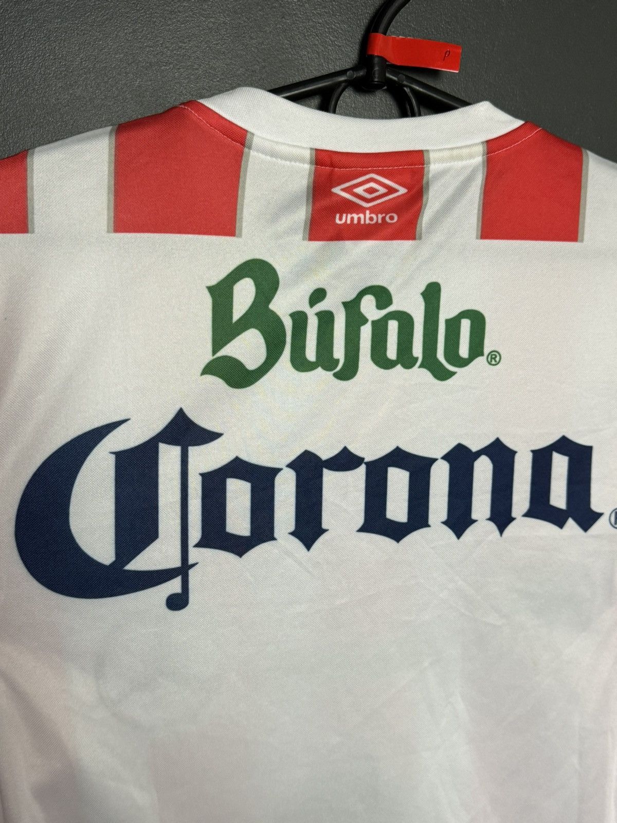 Umbro Necaxa 2016 Home Football Soccer Jersey T-Shirt Size US S / EU 44-46 / 1 - 4 Thumbnail
