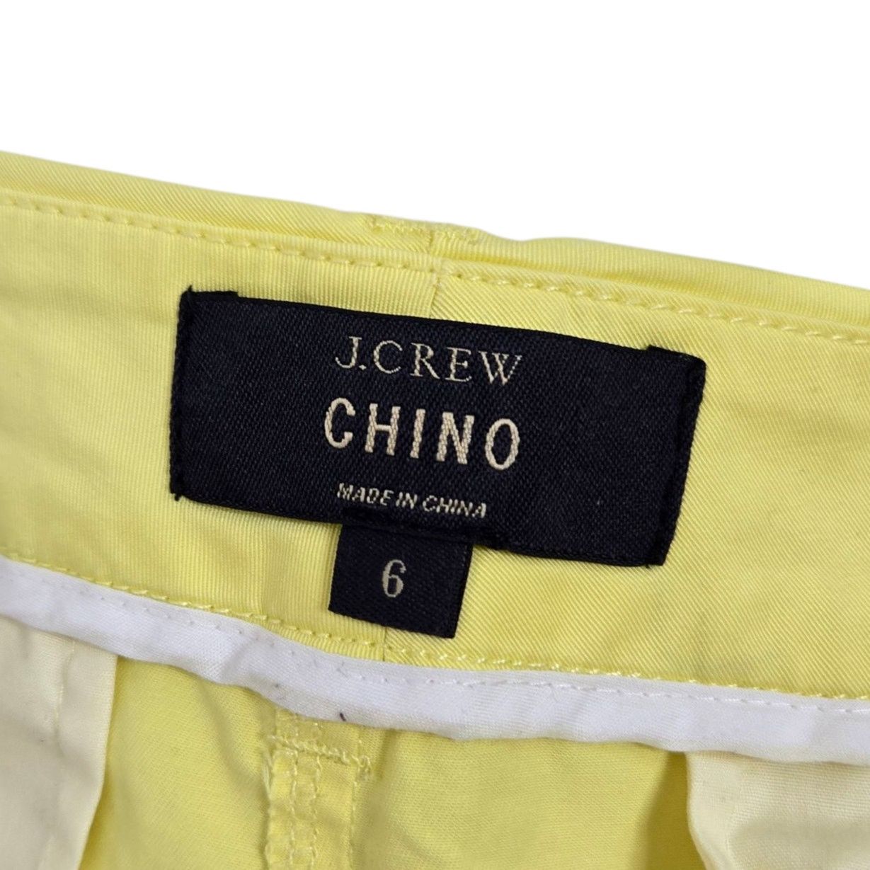 J.Crew J Crew Womens Chino Shorts Size 6 Vivid Yellow 4" Inseam Size 28" / US 6 / IT 42 - 7 Thumbnail
