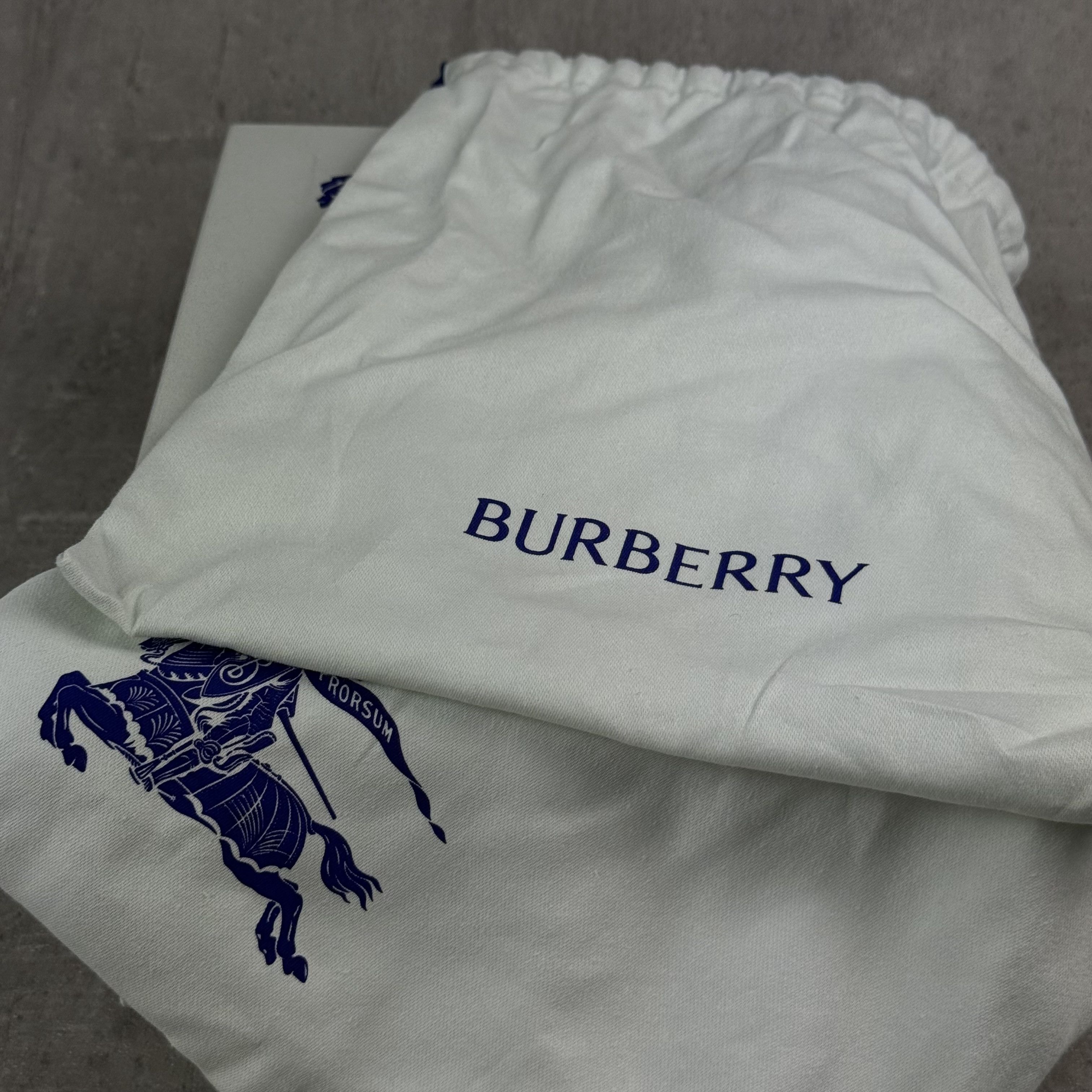 Burberry BURBERRY Off-White Leather Arch Pumps Pebble Size US 6 / IT 36 - 11 Thumbnail