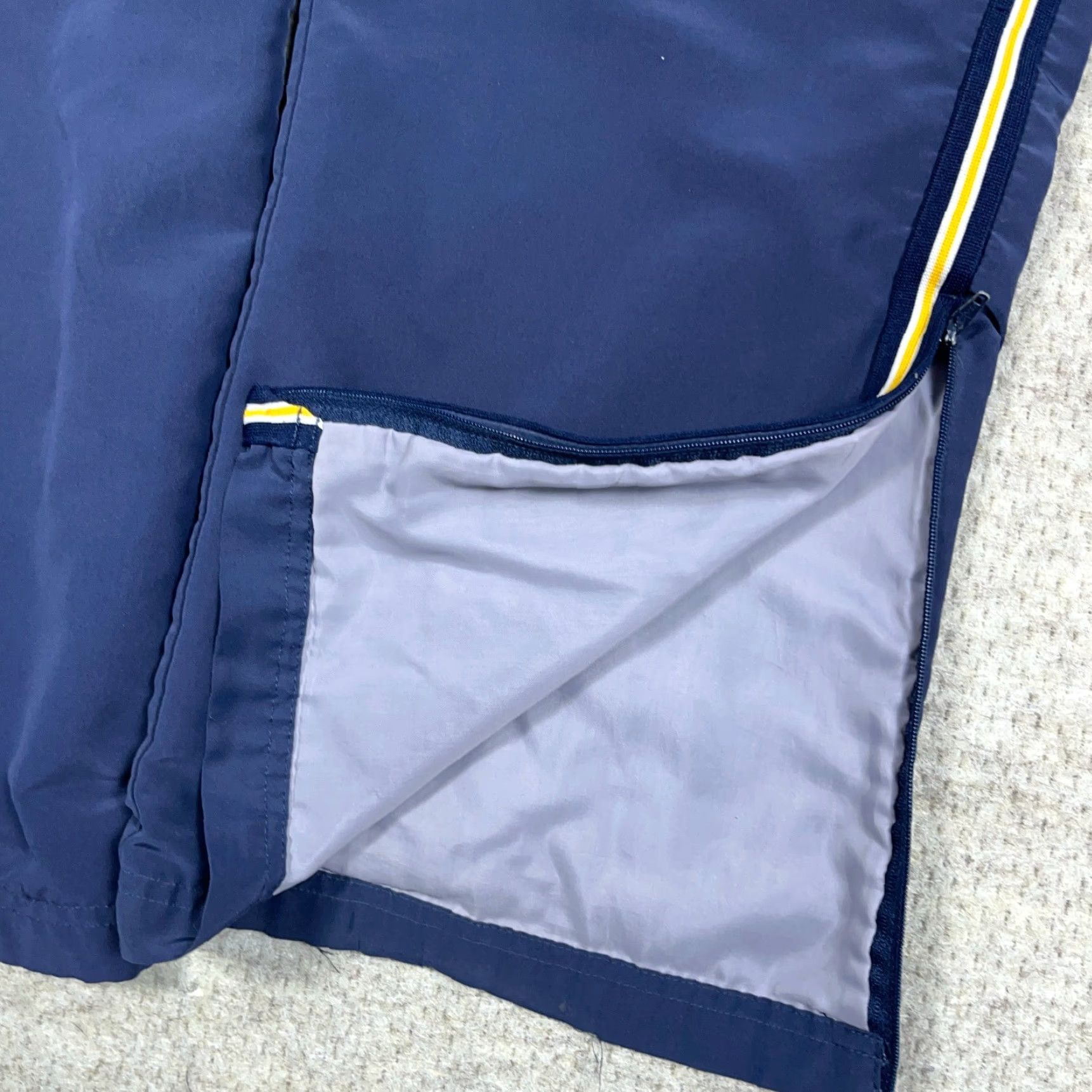 Reebok VINTAGE Reebok Pants Men S Blue Windbreakers Track Suit Joggers Y2K Lined Size 36R - 4 Thumbnail
