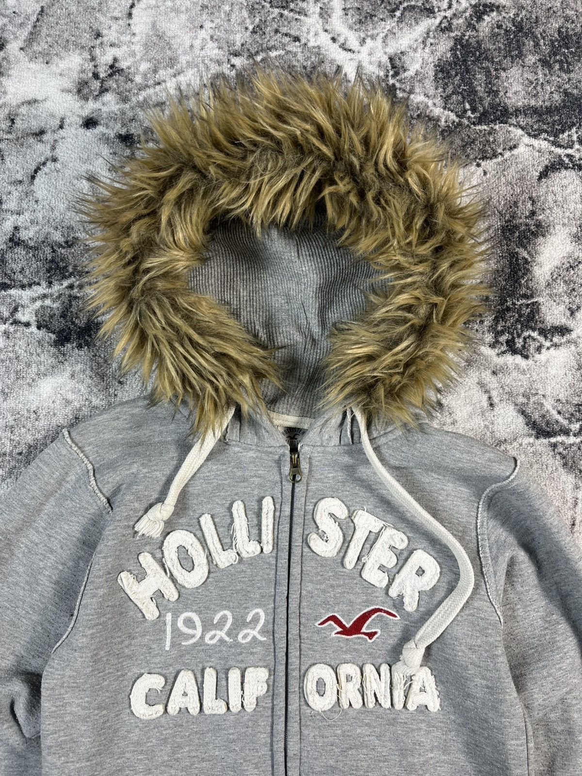 Hollister Hollister Fur Hood Zip Hoodie Y2K Women M Grey Size M / US 6-8 / IT 42-44 - 4 Thumbnail