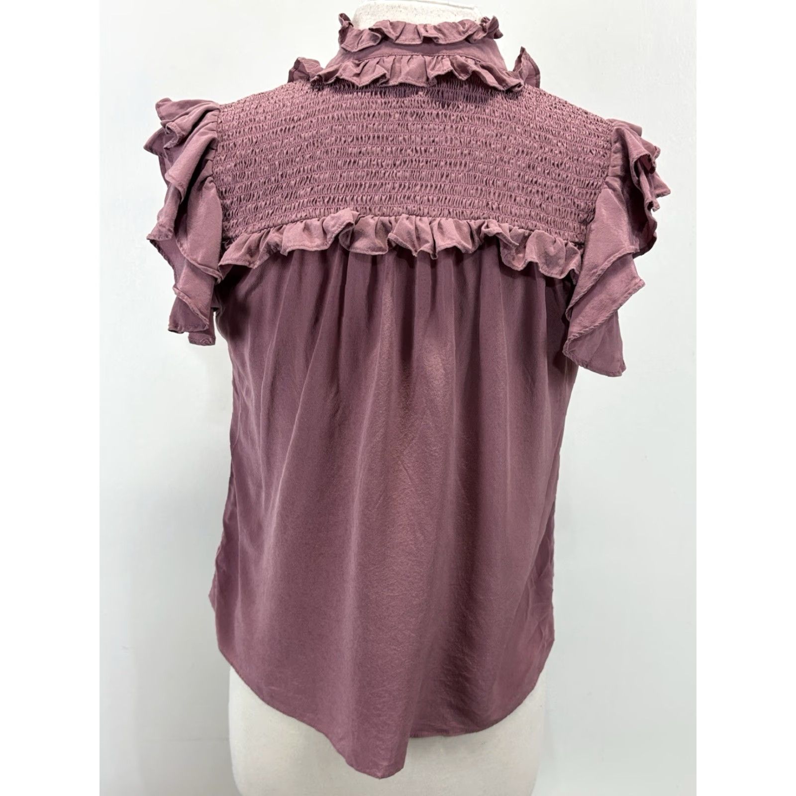 Vintage VINTAGE Gilbert Farrar Silk Blouse Women XS Sleeveless Pink Ruffle Smocked Girly Romance Size XS / US 0-2 / IT 36-38 - 3 Thumbnail