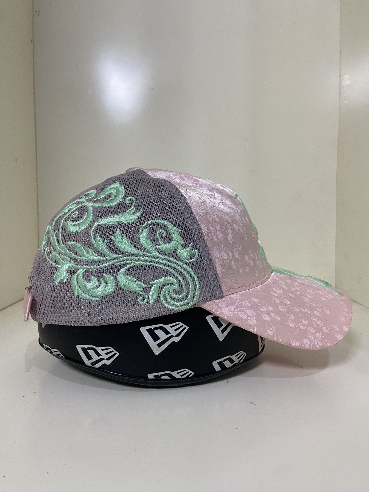 Japanese Brand Tantu black trucker hats embroidery Size ONE SIZE - 4 Thumbnail