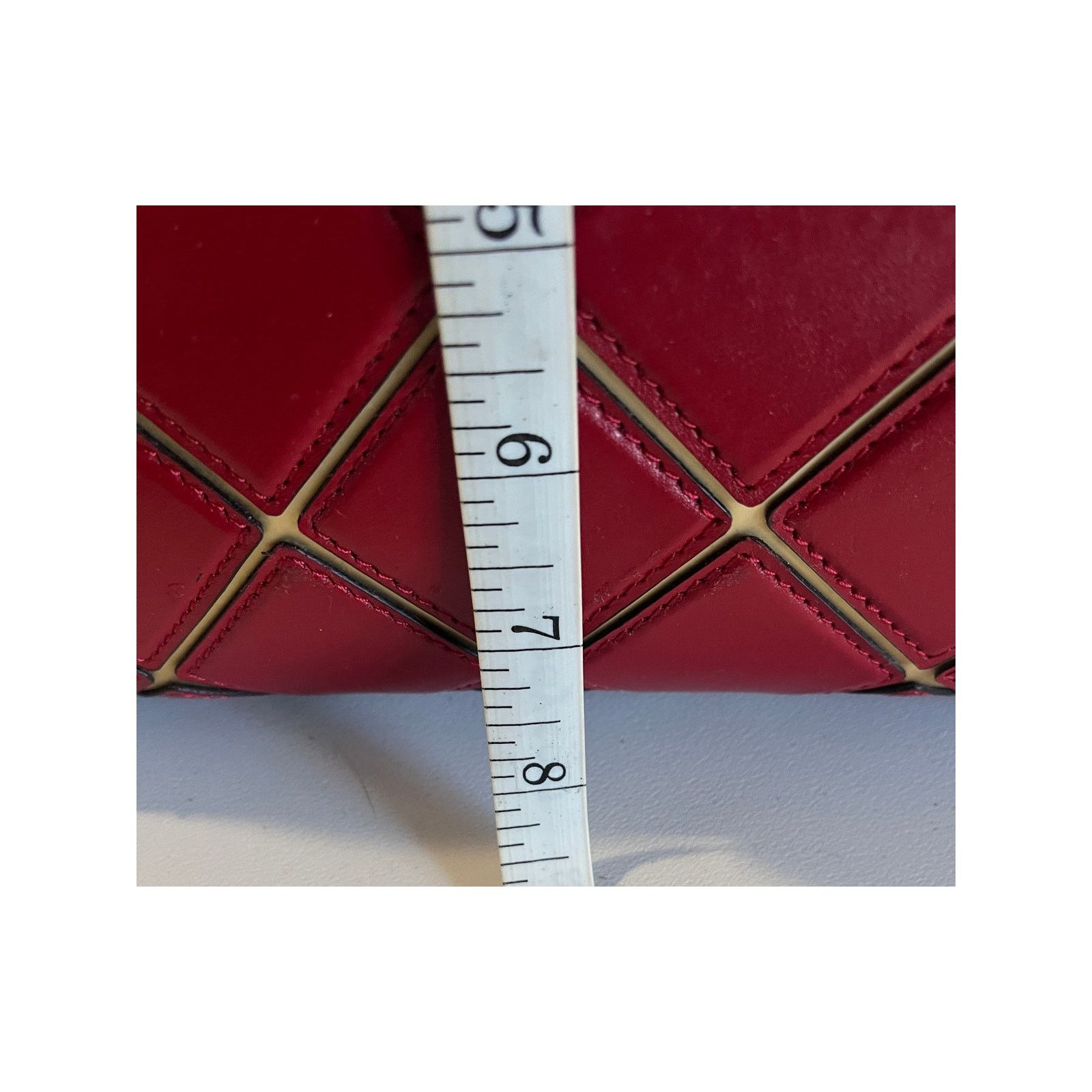 B34 MICHAEL KORS Diamond Selma Medium Leather Satchel Red