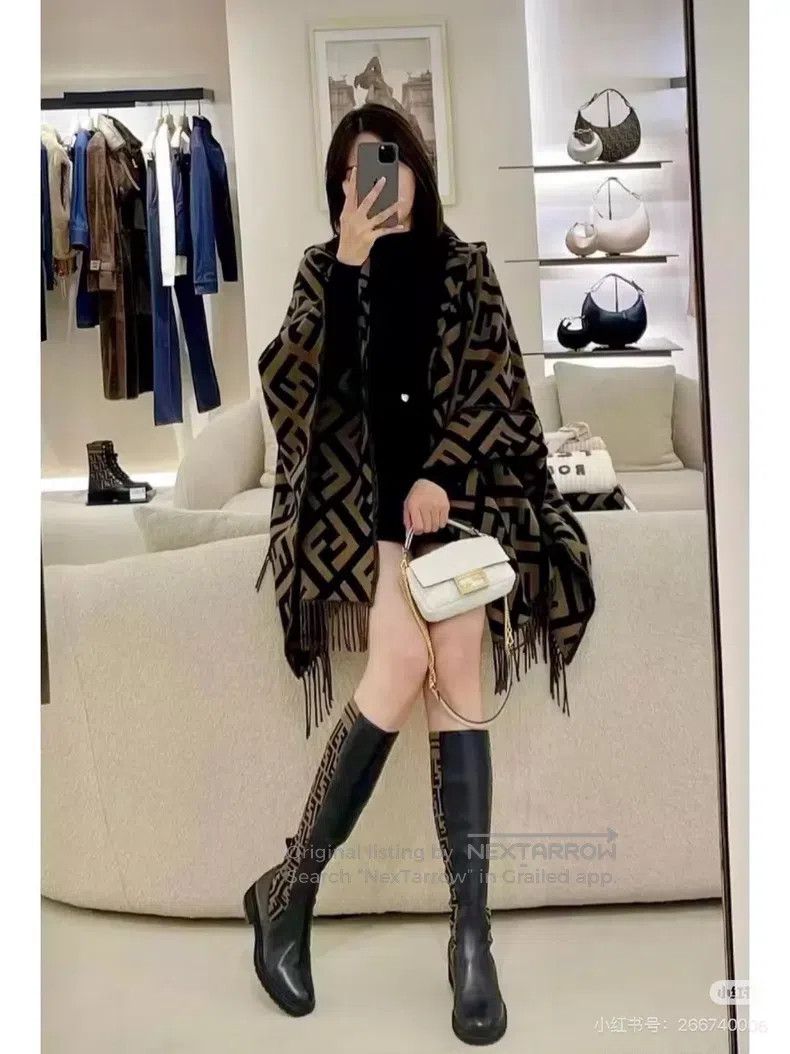 Fendi Fendi Brown cashmere cloak Size M / US 6-8 / IT 42-44 - 8 Thumbnail