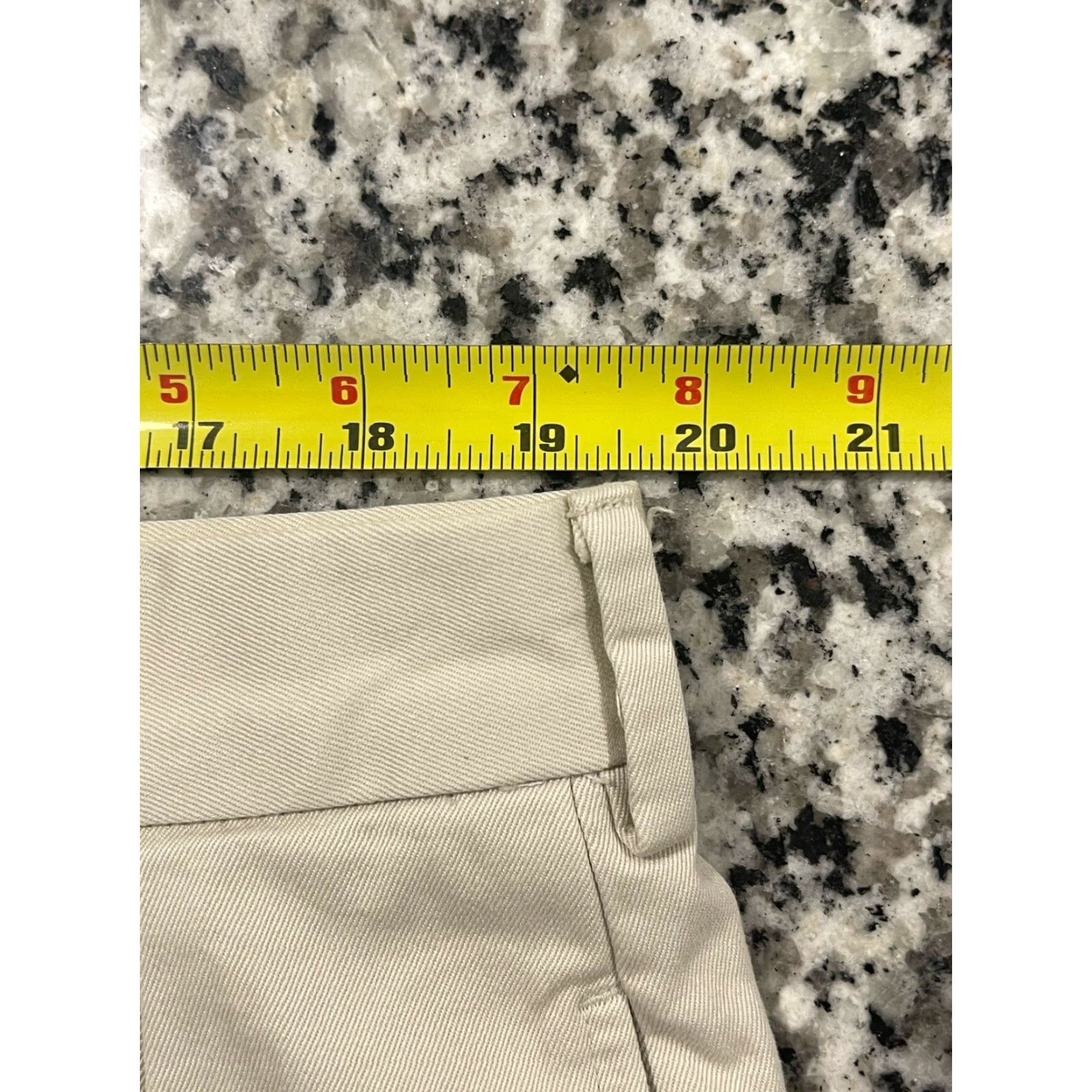 Polo Ralph Lauren VINTAGE Polo Ralph Lauren Pants Men’s 39x30 Beige The Siena Pant Regular 39 Regular Slash Pockets 90s Preppy Mens Size US L / EU 52-54 / 3 - 5 Thumbnail