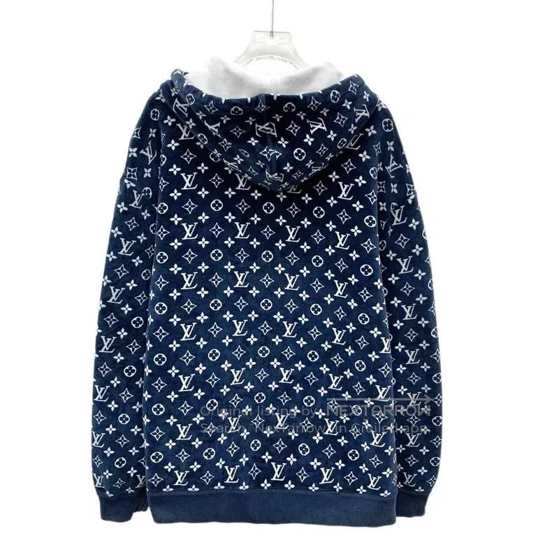 Louis Vuitton Louis Vuitton 24 dark blue logo full print cotton hooded d Size US S / EU 44-46 / 1 - 2 Thumbnail