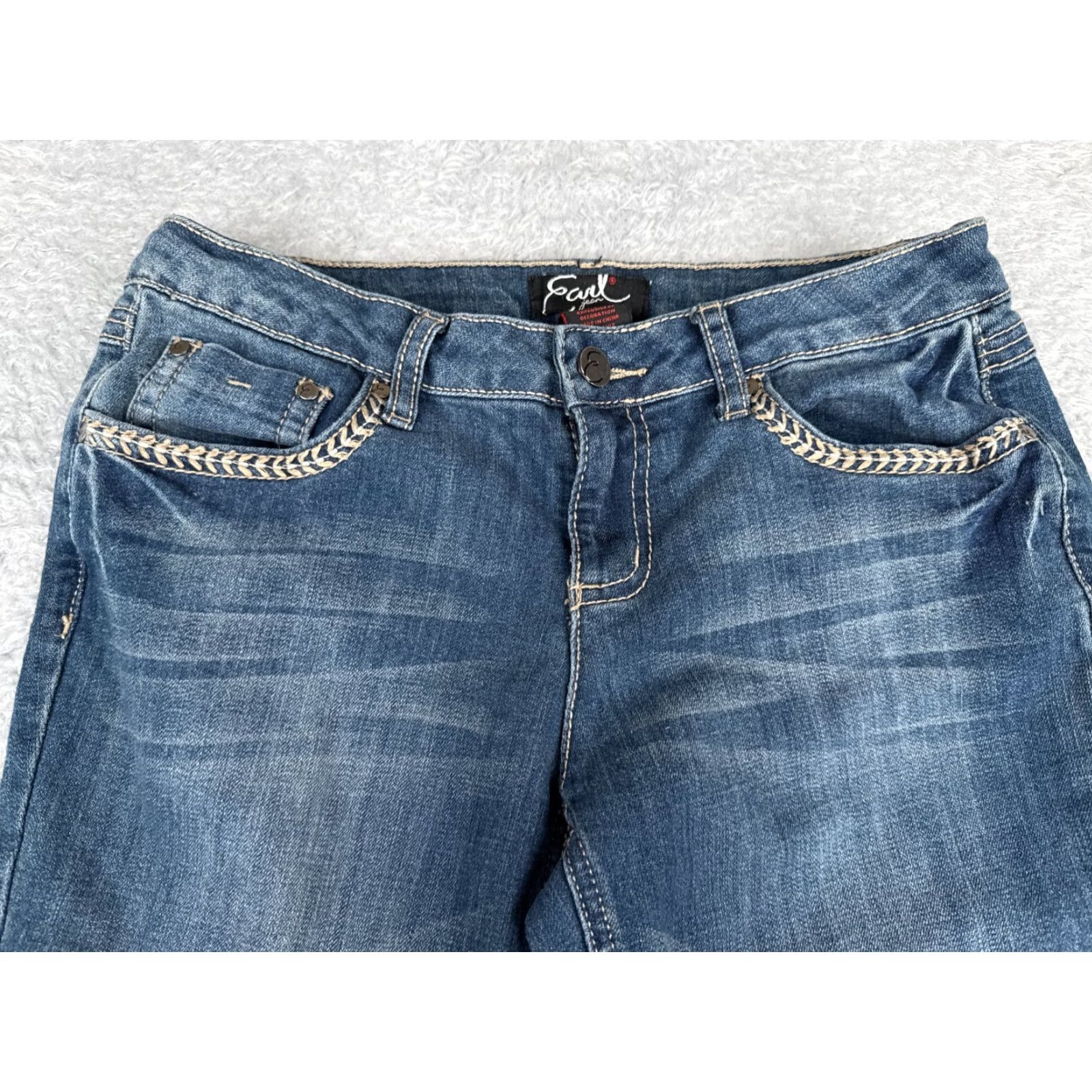 Vintage Earl Jean Jeans Women 6P Blue Bootcut Embroidered Low Rise Cotton Blend 28x28 Jeans Women 6P Blue Bootcut Embroidered Low Rise Cotton Blend 28x28 Size 28" / US 6 / IT 42 - 4 Thumbnail