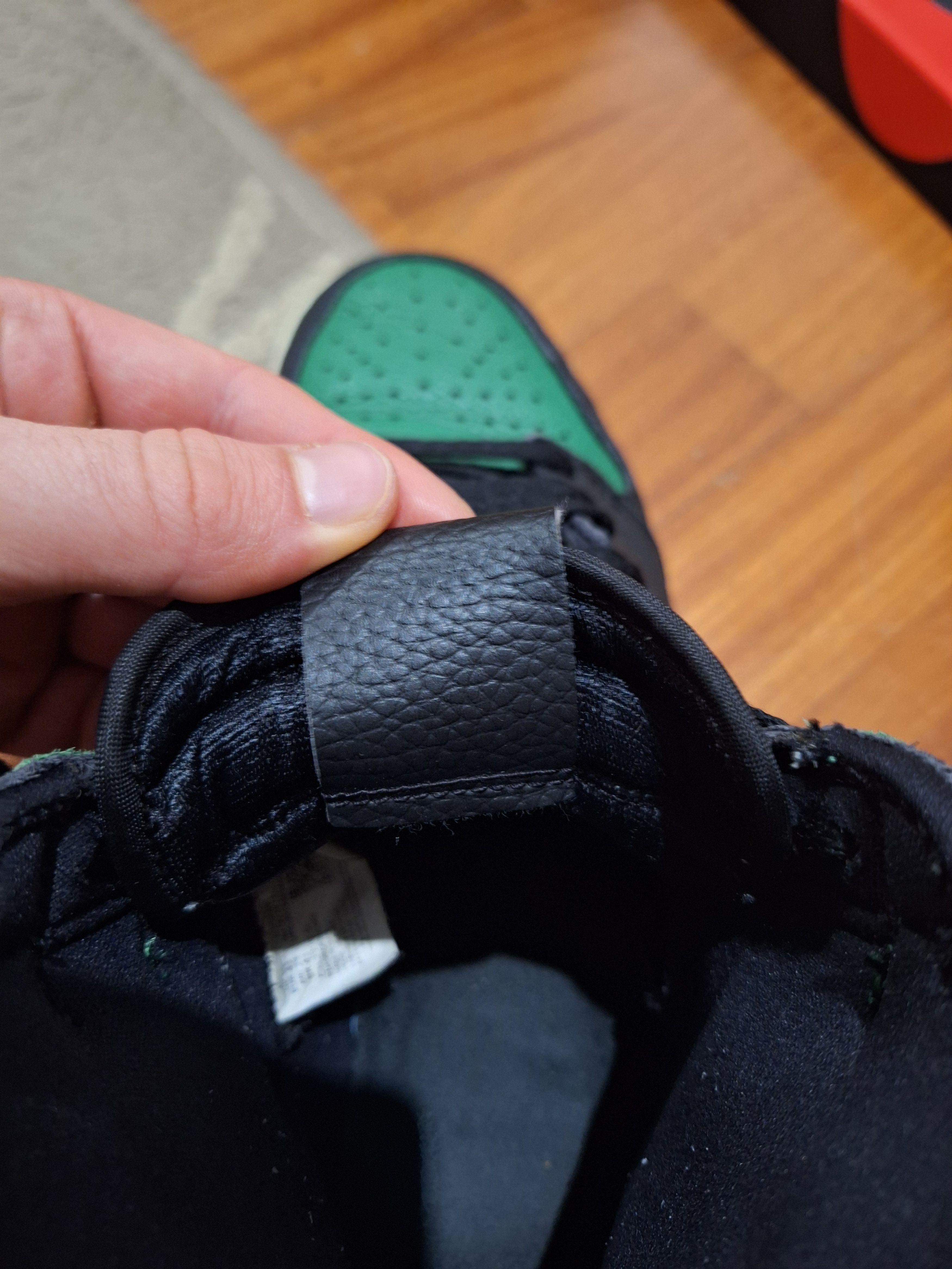 Jordan Brand Air Jordan 1 High Pine Green Size US 11 / EU 44 - 8 Thumbnail