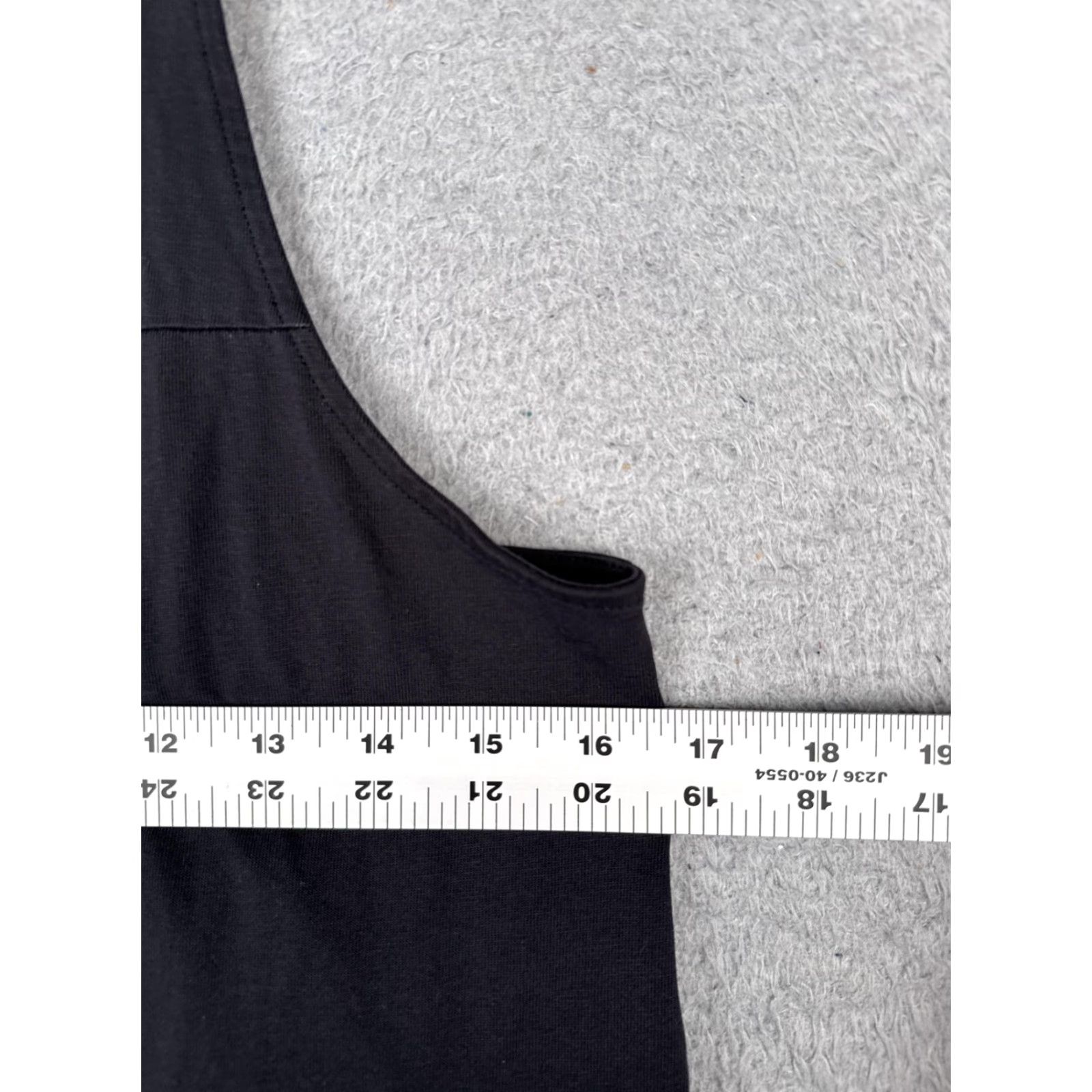 The North Face The North Face Tank Top Womens Medium Black Crossback Strap Athletic Workout Shirt Size M / US 6-8 / IT 42-44 - 7 Thumbnail