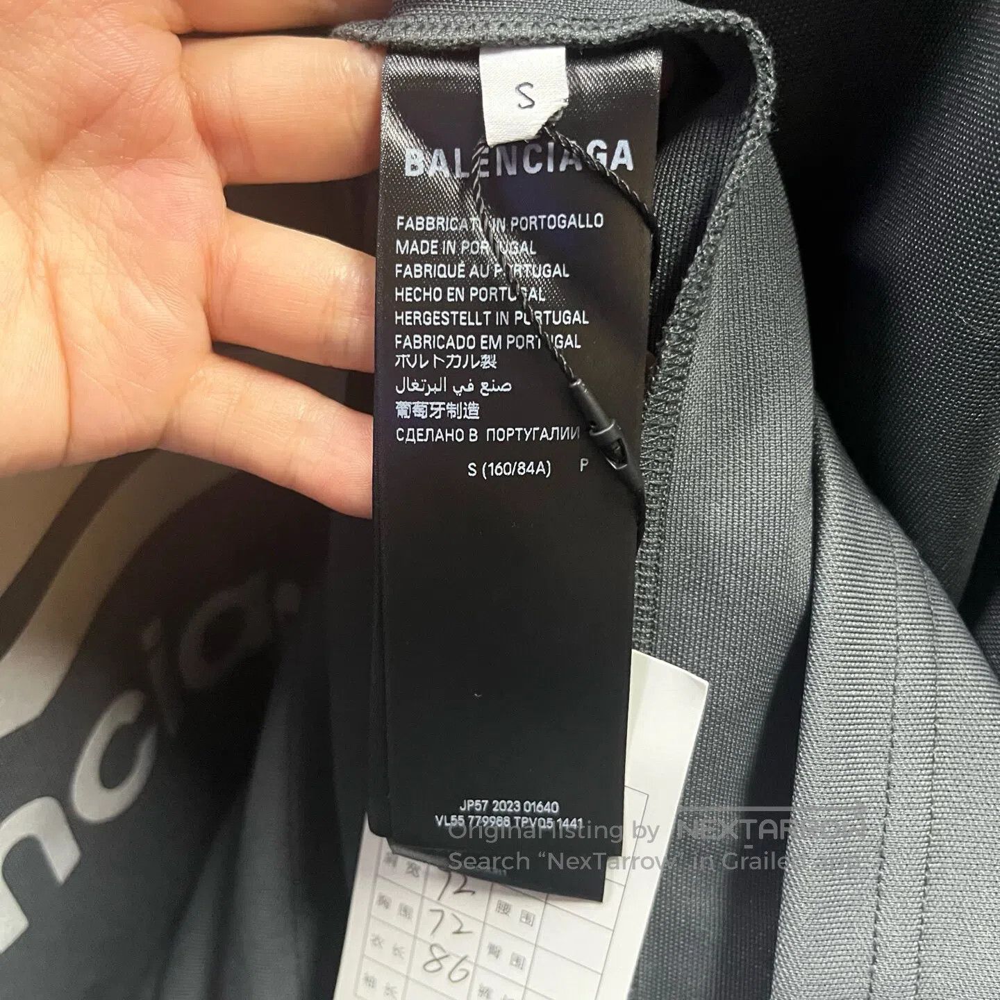 Balenciaga Balenciaga Gray patterned printed V-neck casual loose-fitt Size US S / EU 44-46 / 1 - 4 Thumbnail