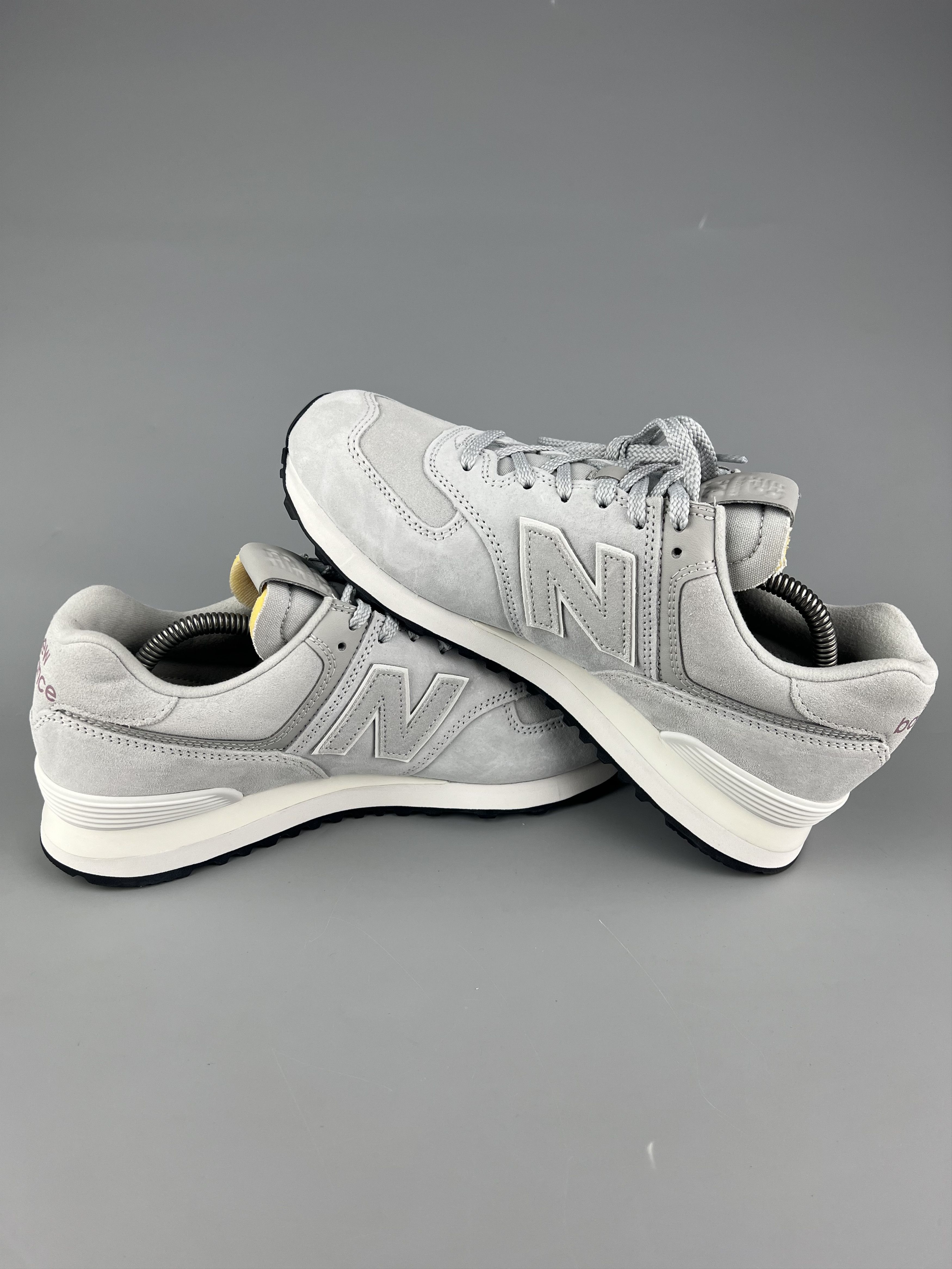 New Balance New Balance 574 Gray Suede Sneakers Size US8 UK7.5 EU41.5 Size US 8 / EU 41 - 5 Thumbnail