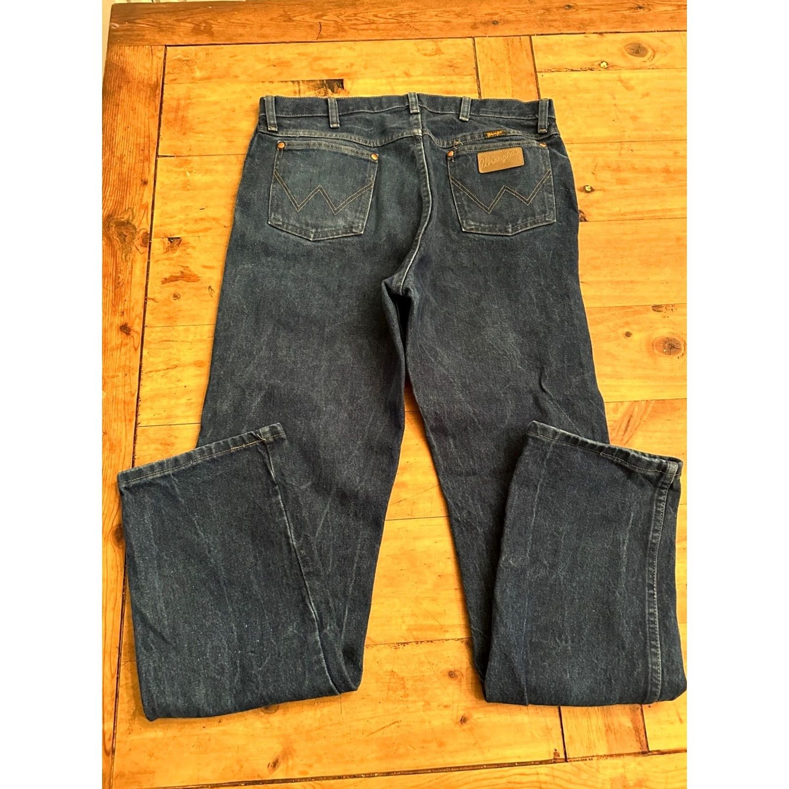 Wrangler Wrangler 13MWZ Jeans Mens 36 x 34 Blue Denim Classic Cowboy Cut Straight Jeans Mexico Size US 36 / EU 52 - 7 Thumbnail