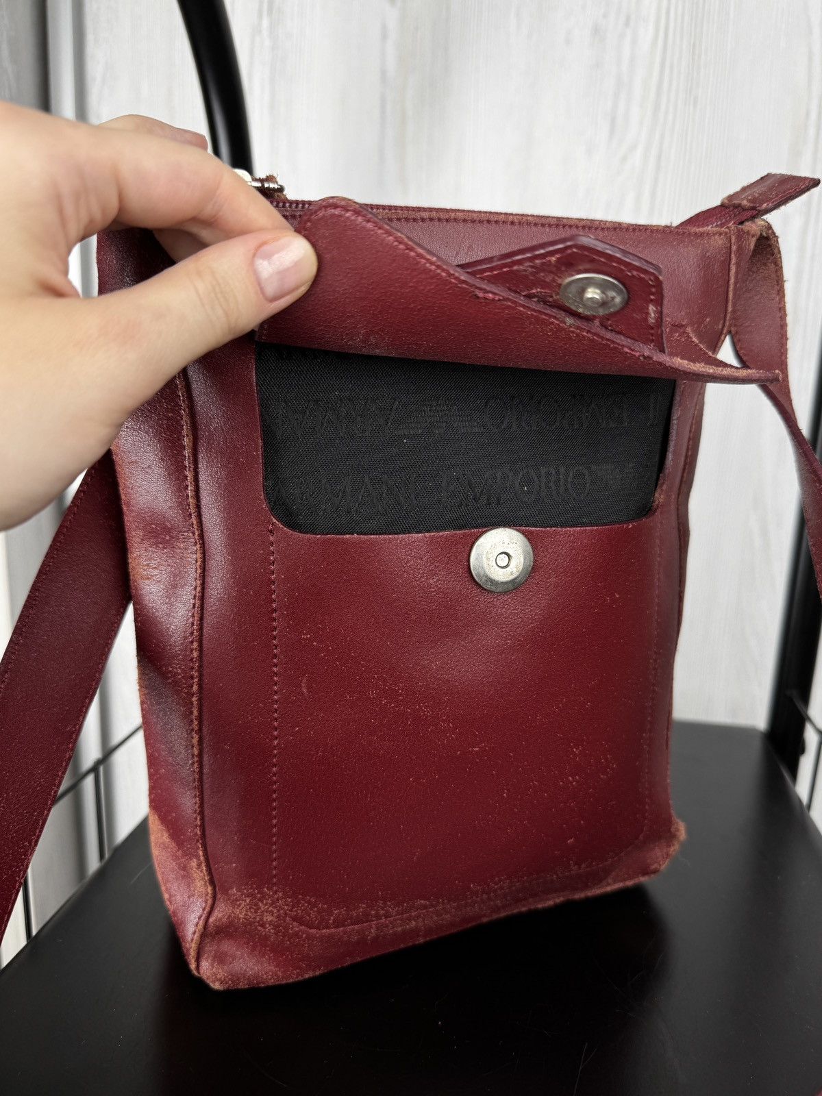 Emporio Armani Emporio Armani Ruby Red vintage Faded leather crossbody bag Size ONE SIZE - 7 Thumbnail