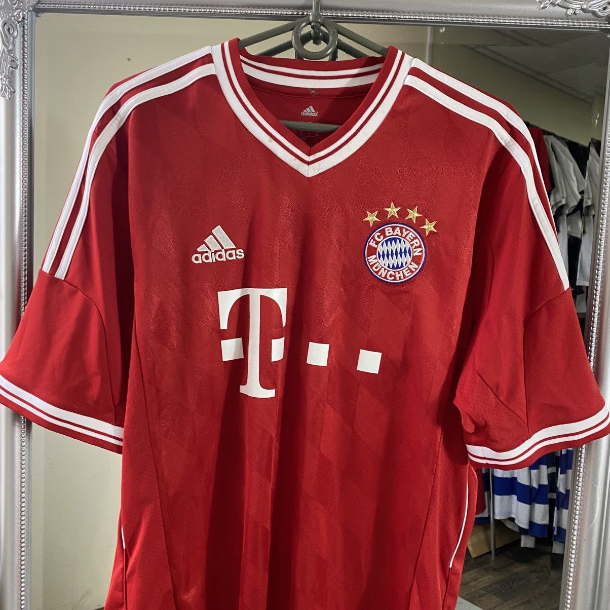Adidas Vintage Adidas Bayern Munich Soccer jersey 31 Schweinsteiger Size US M / EU 48-50 / 2 - 5 Thumbnail