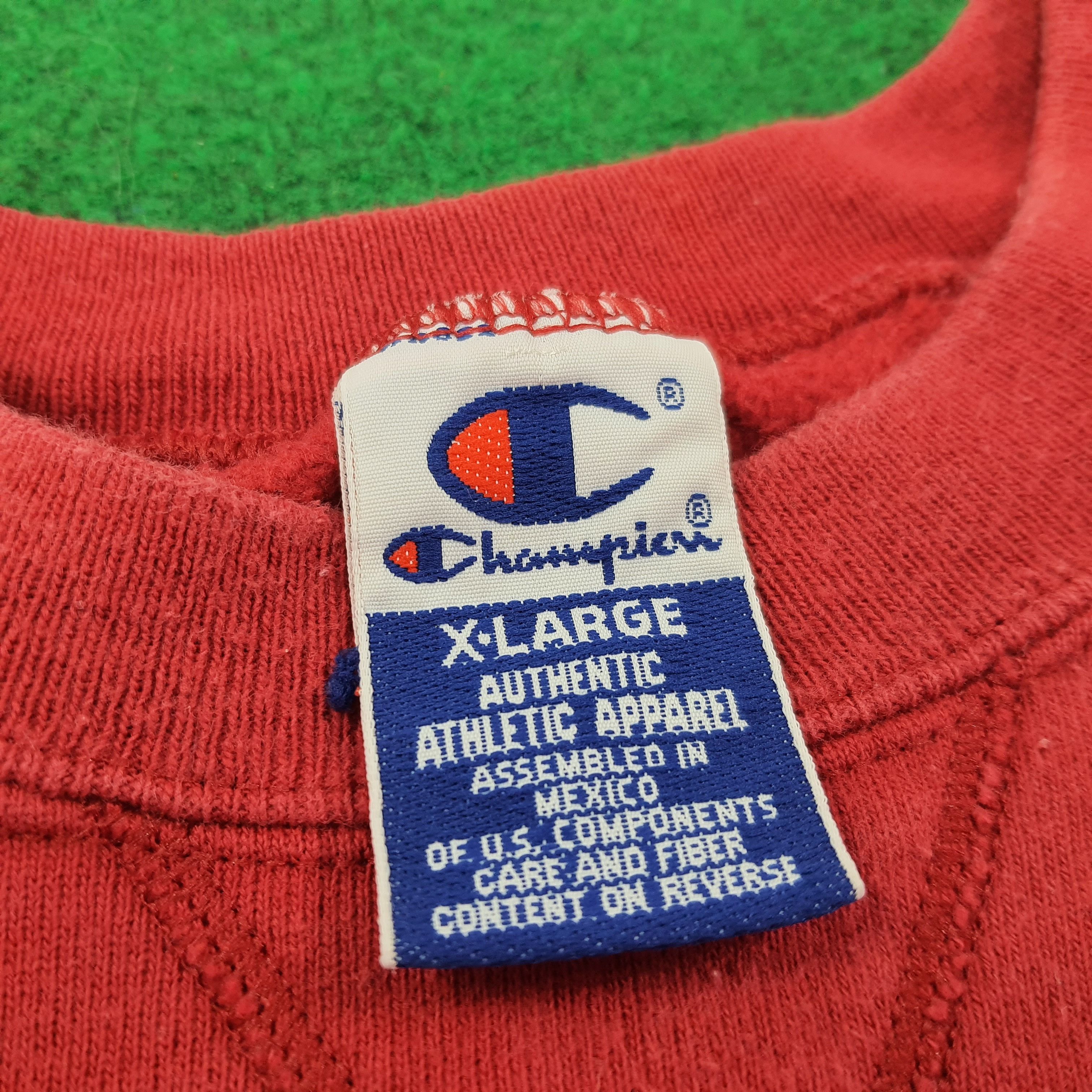 Champion Vintage Champion Small Embroidery logo Sweatshirt C248N12 Size US XL / EU 56 / 4 - 4 Thumbnail