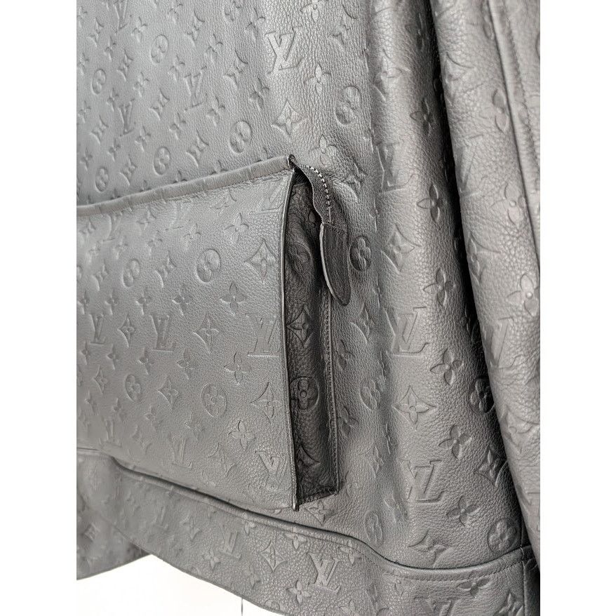Louis Vuitton o1rshd1 Monogram Embossed Utility Black Leather Jacket Black Size US M / EU 48-50 / 2 - 15 Thumbnail