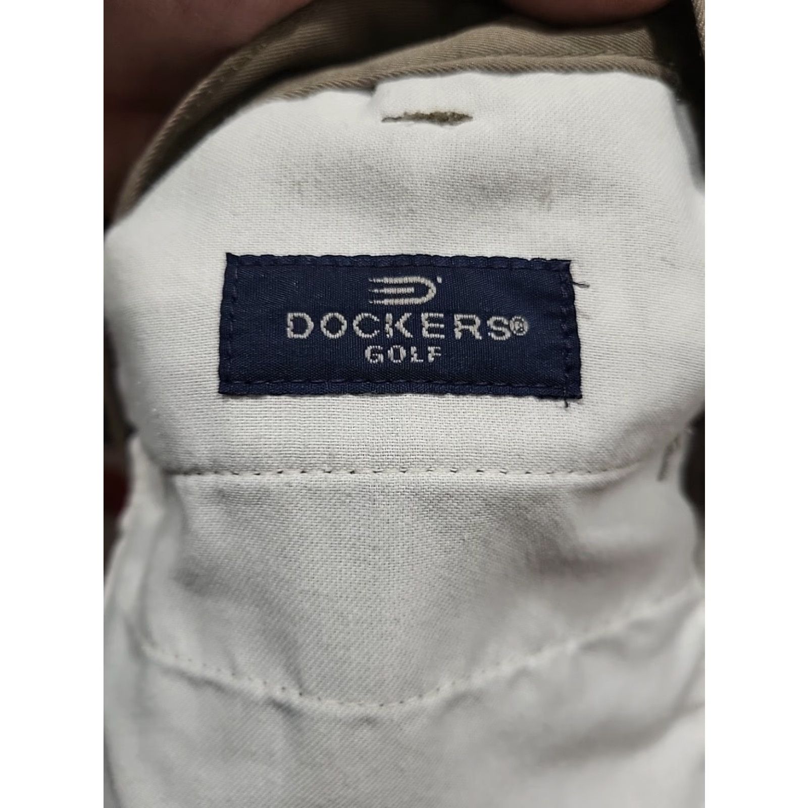 Dockers DOCKERS Pleated Golf Shorts 38 Regular Men Light Brown Polyester Chino Golf Outdoor 90s? No vintage. Size US 38 / EU 54 - 4 Thumbnail