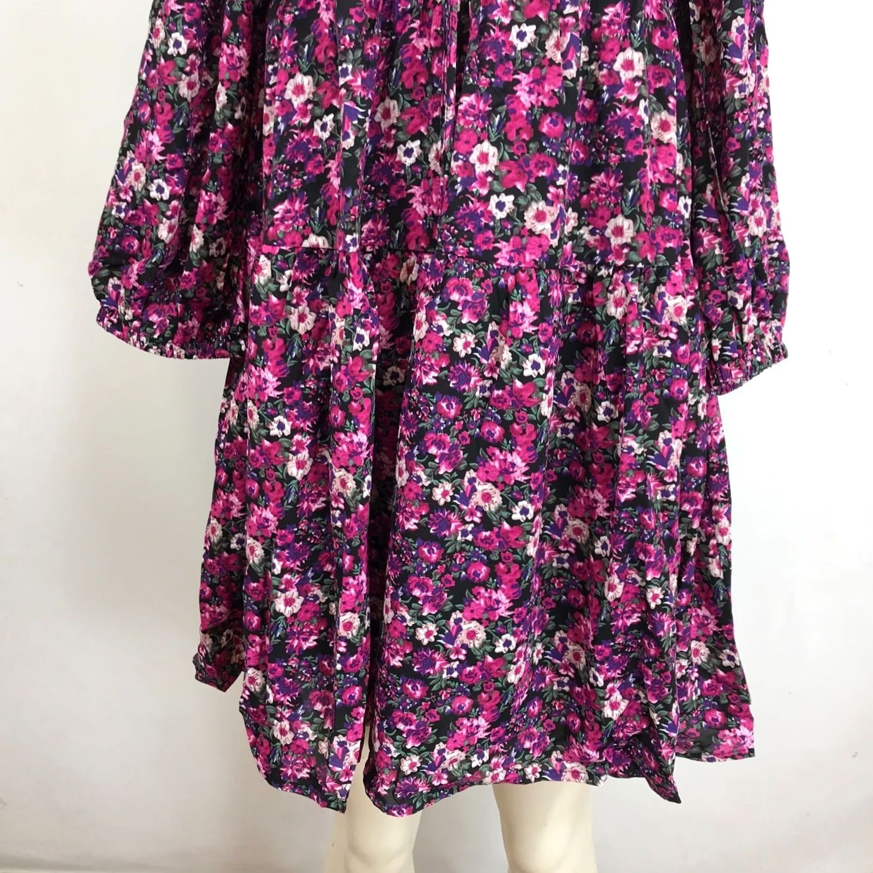 Vintage ENTRO Women's M Floral Long Sleeve Ties at Neck Polyester Shift Dress Shirt? Size M / US 6-8 / IT 42-44 - 3 Thumbnail