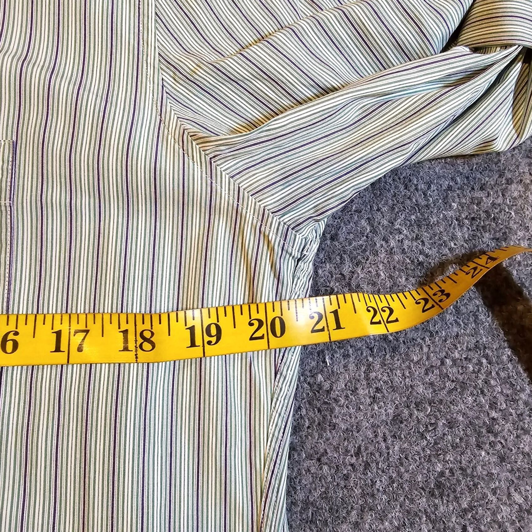 Lacoste Lacoste Shirt Mens 40 Green Striped Button Front Long Sleeve Logo Classic Preppy Colorful Designer World Size US L / EU 52-54 / 3 - 6 Thumbnail