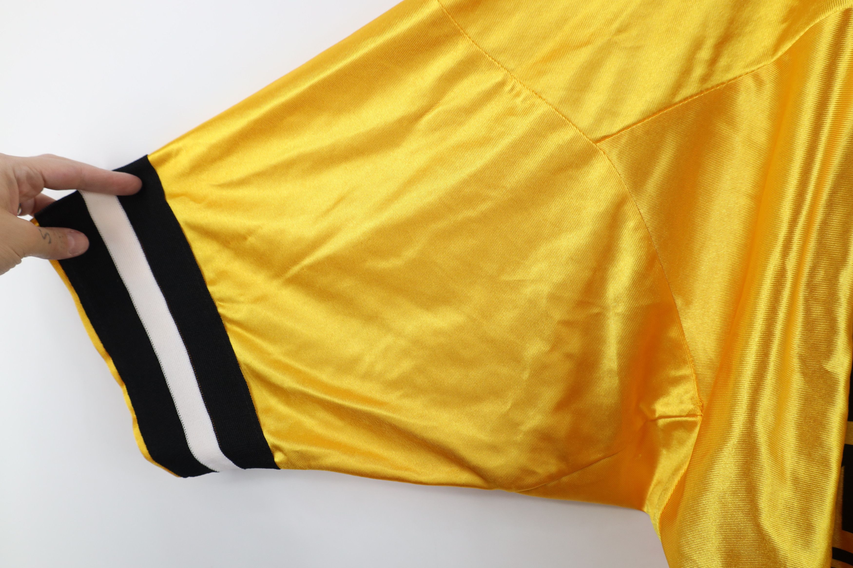 Vintage Vintage 90s Streetwear Hip Hop Lives Football Jersey USA Size US XXL / EU 58 / 5 - 7 Thumbnail