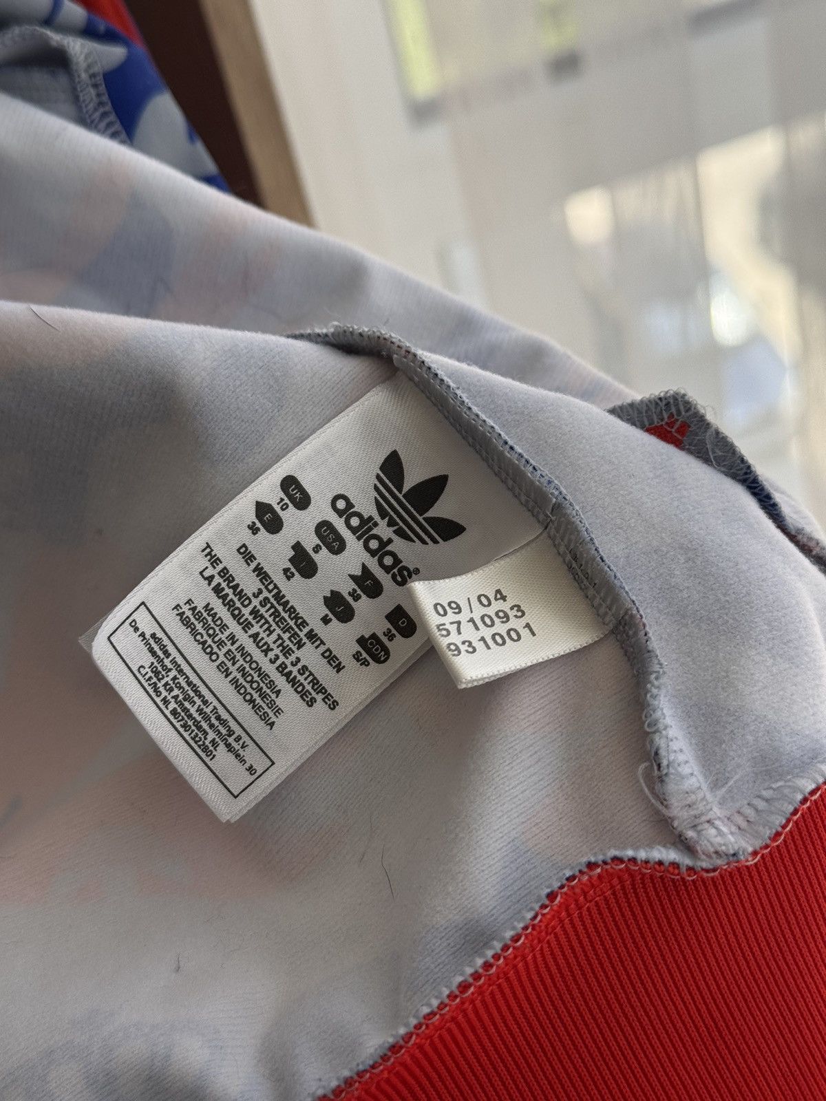 Vintage Vintage Adidas Limited Missy Elliott Camo SS04 TrackJacket Size S / US 4 / IT 40 - 12 Thumbnail