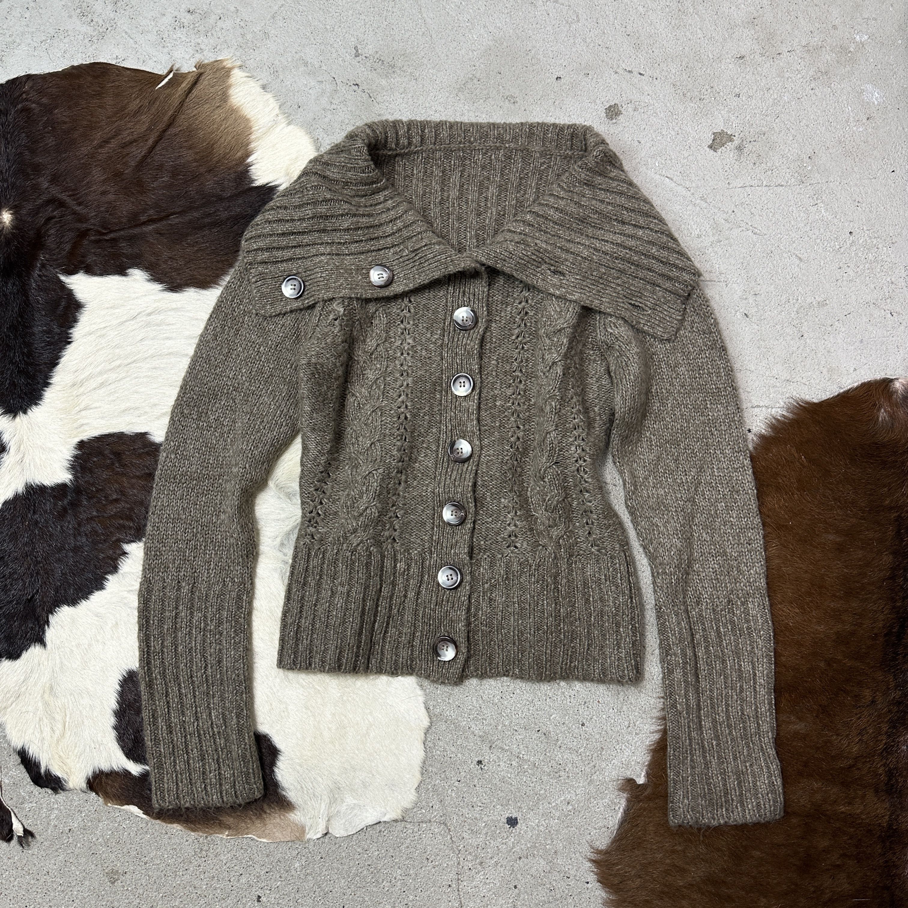 Vintage Vintage Cottage Bare Shoulders Buttoned Sweater 00s Size S / US 4 / IT 40 - 1 Thumbnail