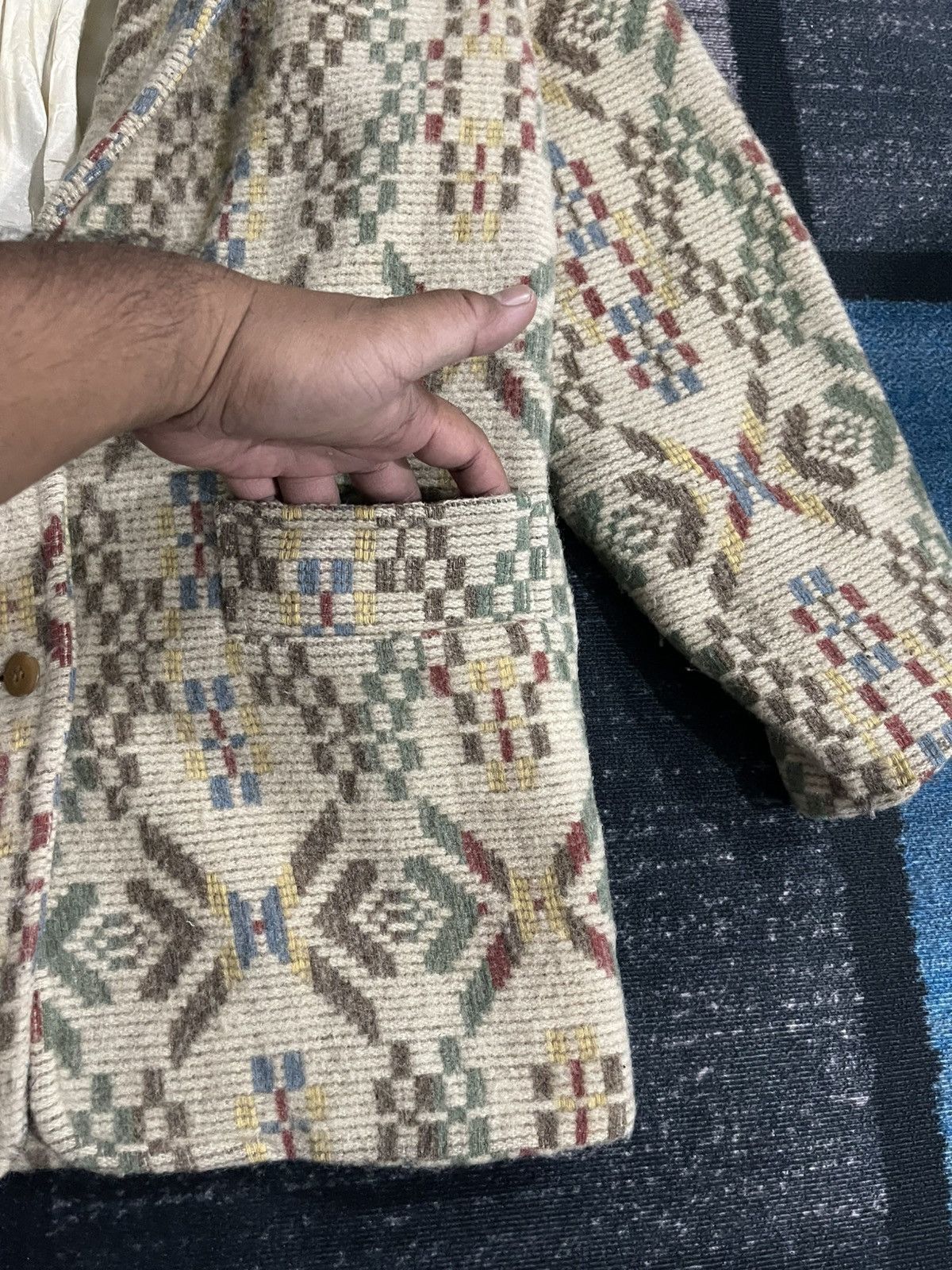 Vintage Vintage Ruff Hewn Abstract Aztec Wool Style Blazer Size US L / EU 52-54 / 3 - 8 Thumbnail