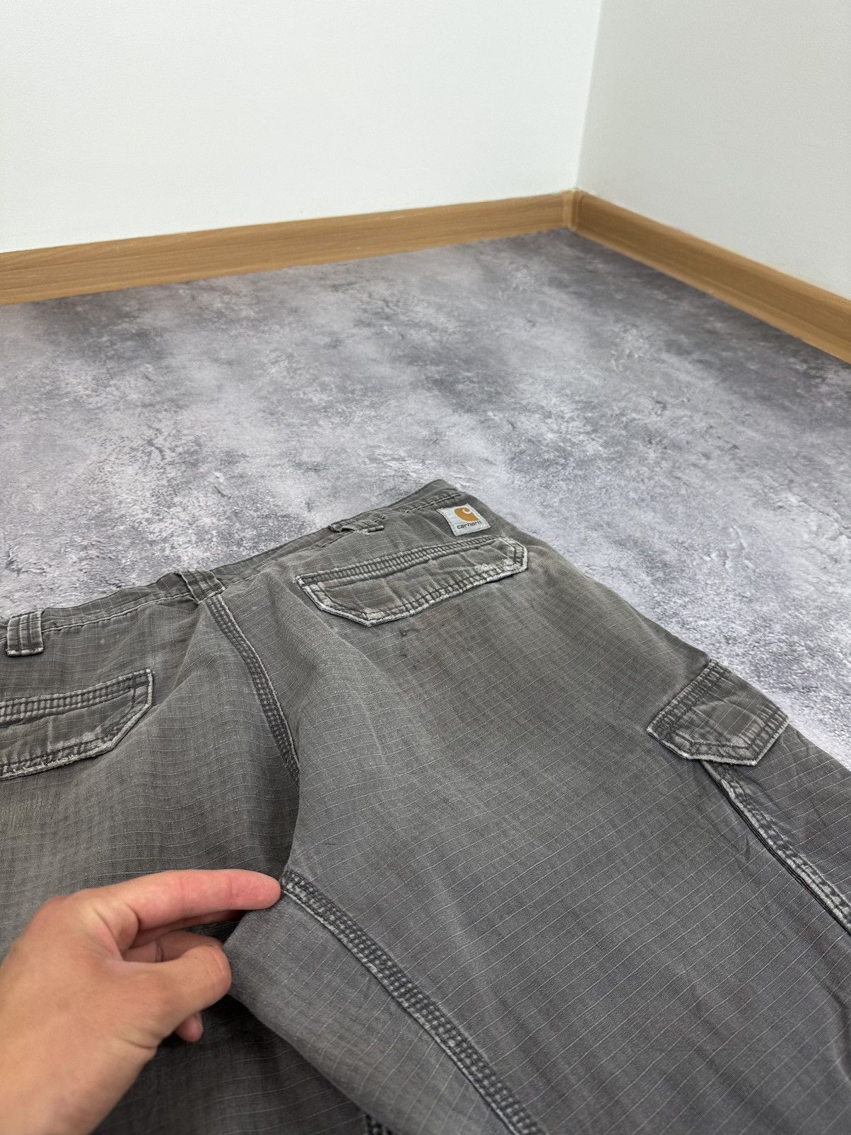 Carhartt Vintage Carhartt Distressed Faded Trashed Cargo Work Shorts Size US 36 / EU 52 - 7 Thumbnail