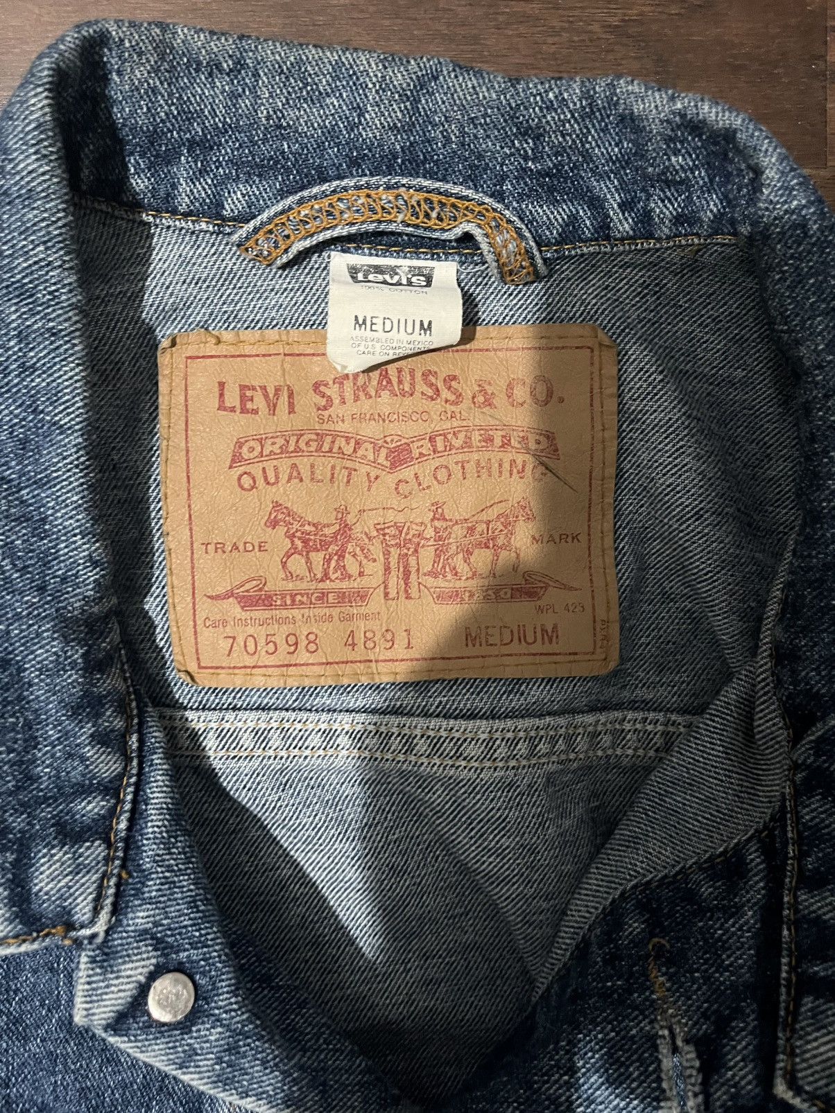 Levi's Vintage Clothing Vintage 1984 Levis Jean Trucker Jacket Size US M / EU 48-50 / 2 - 2 Thumbnail