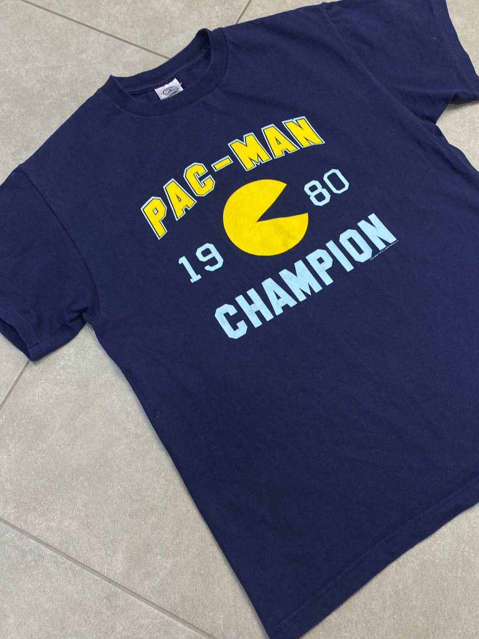 Nintendo Vintage Pac-man 1980 Champion 2005 Namco T-Shirt Size US M / EU 48-50 / 2 - 5 Thumbnail