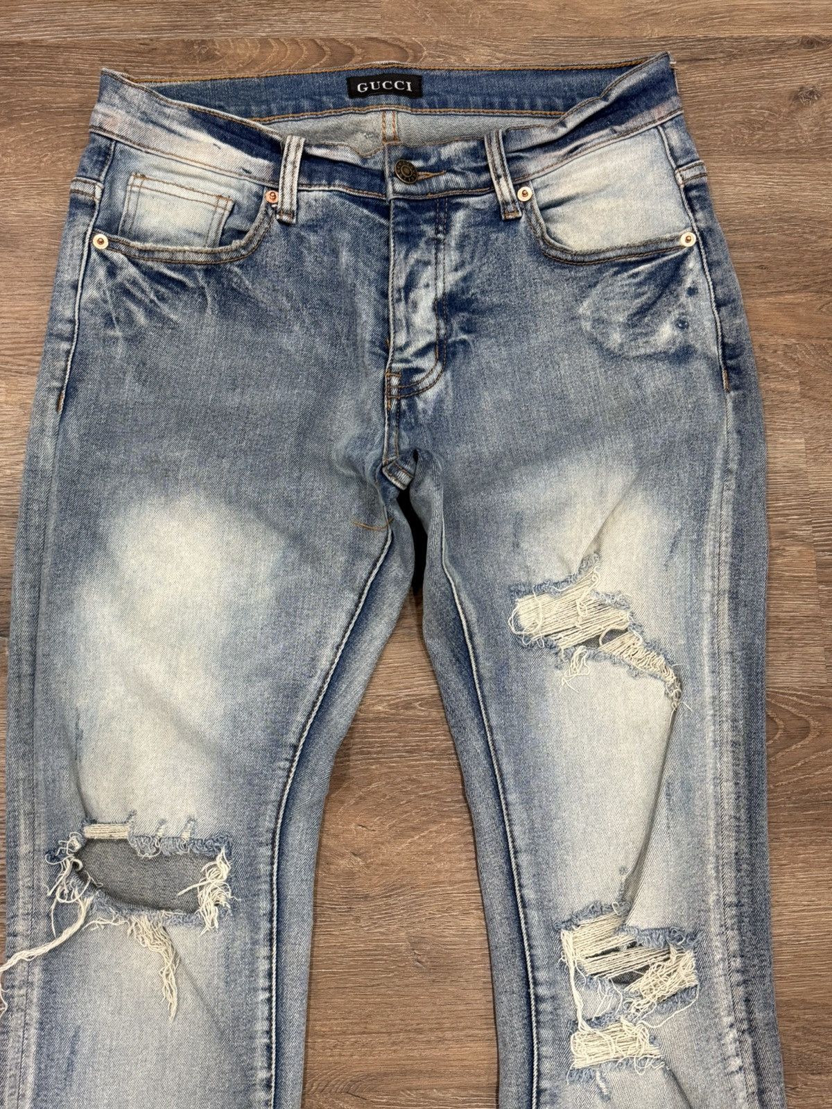 Gucci Gucci Light Wash Distressed Skinny Jeans Size US 30 / EU 46 - 3 Thumbnail