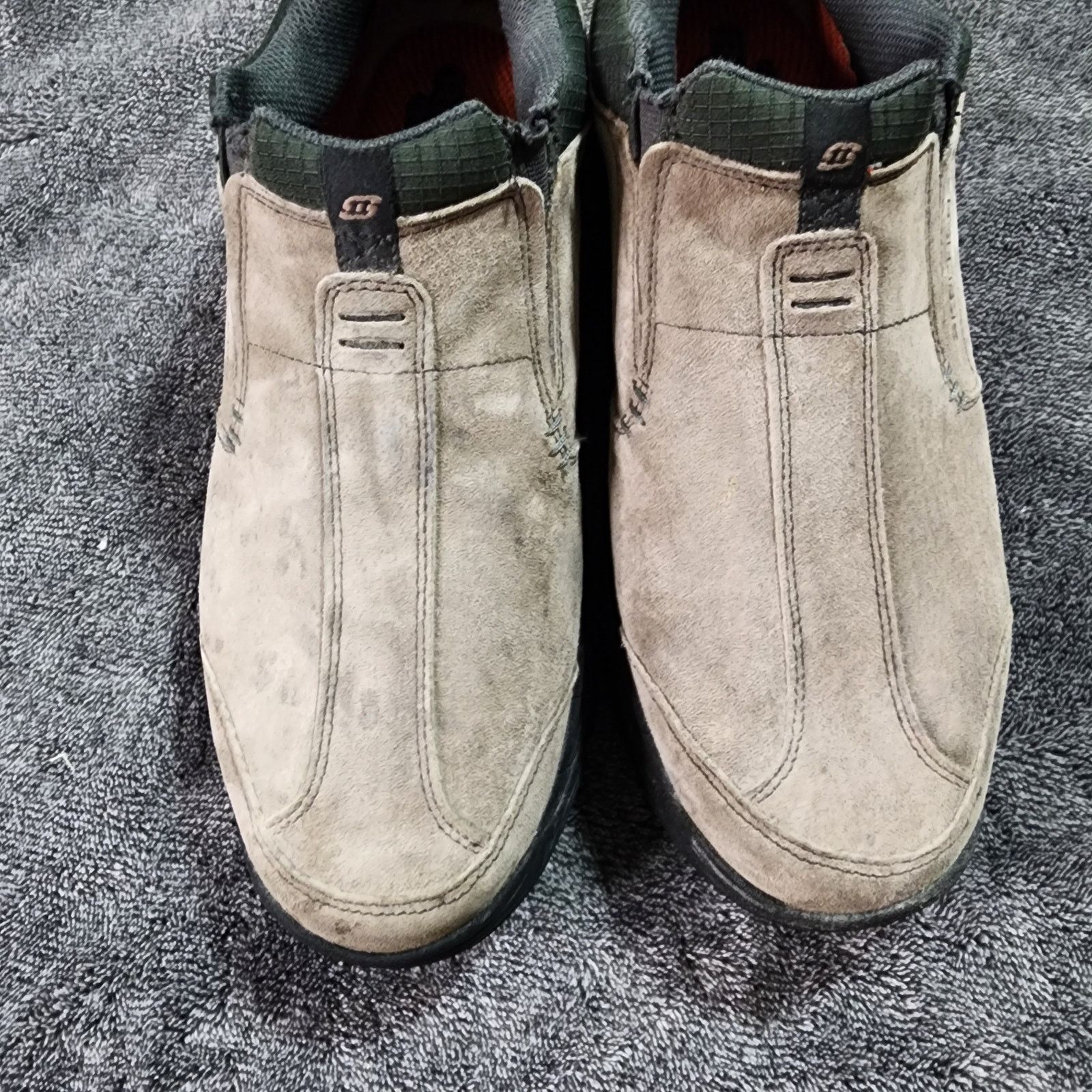 SKECHERS Skechers suede shoes leather slip on ;oafers mens sz 10 SHLF Size US 10 / EU 43 - 7 Thumbnail