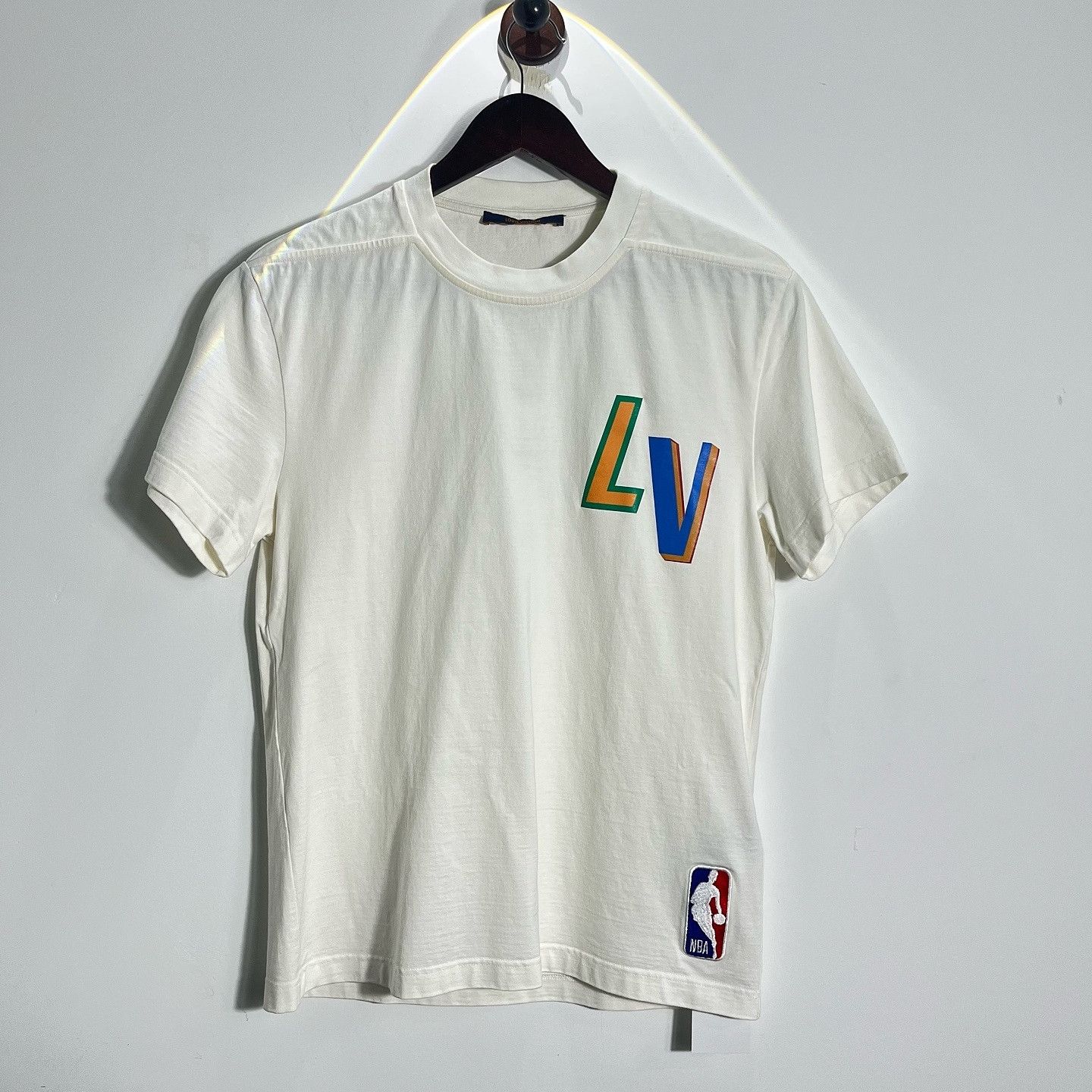 Louis Vuitton Louis Vuitton x NBA Logo T-Shirt Size XS Size US XS / EU 42 / 0 - 1 Thumbnail