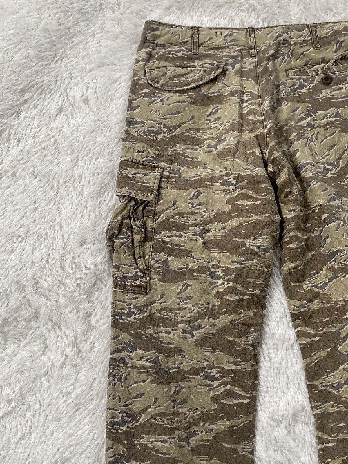 Uniqlo NICE🔥UNIQLO Tiger Stripe Camo Military Cargo pant Size US 32 / EU 48 - 12 Thumbnail