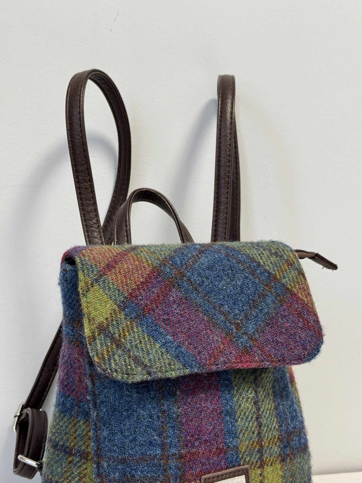 Harris Tweed AUTHENTIC HARRIS TWEED MINI BACKPACK TUMMEL GLEN APPIN Col Size ONE SIZE - 3 Thumbnail
